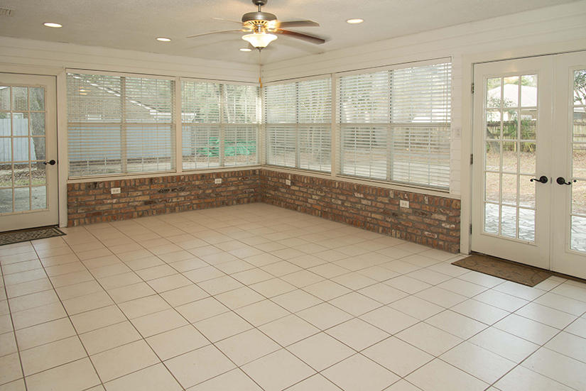 ROBLEDAL ESTATES - Residential