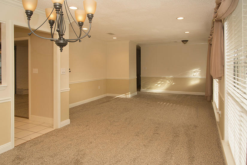 ROBLEDAL ESTATES - Residential