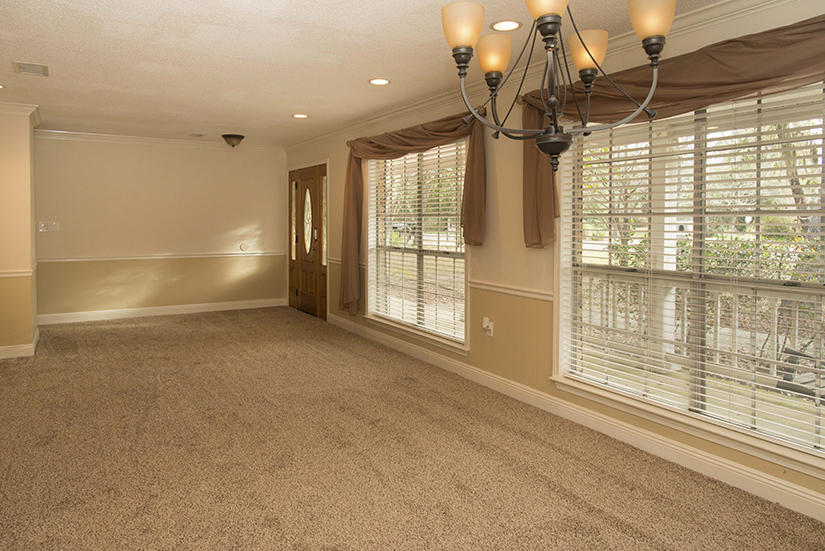 ROBLEDAL ESTATES - Residential