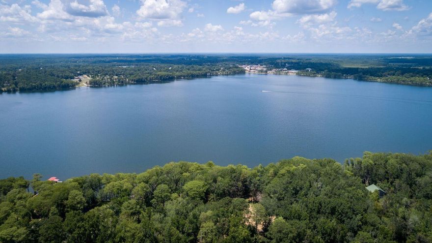Come build your dream home on this wonderful 4 acre lot on a 700 plus acre spring fed lake. There is already a perfect spot for a home to be built where a previous home was located. The lake is a wonderful fishing spot for fresh water fish and an awesome place for recreational boating.