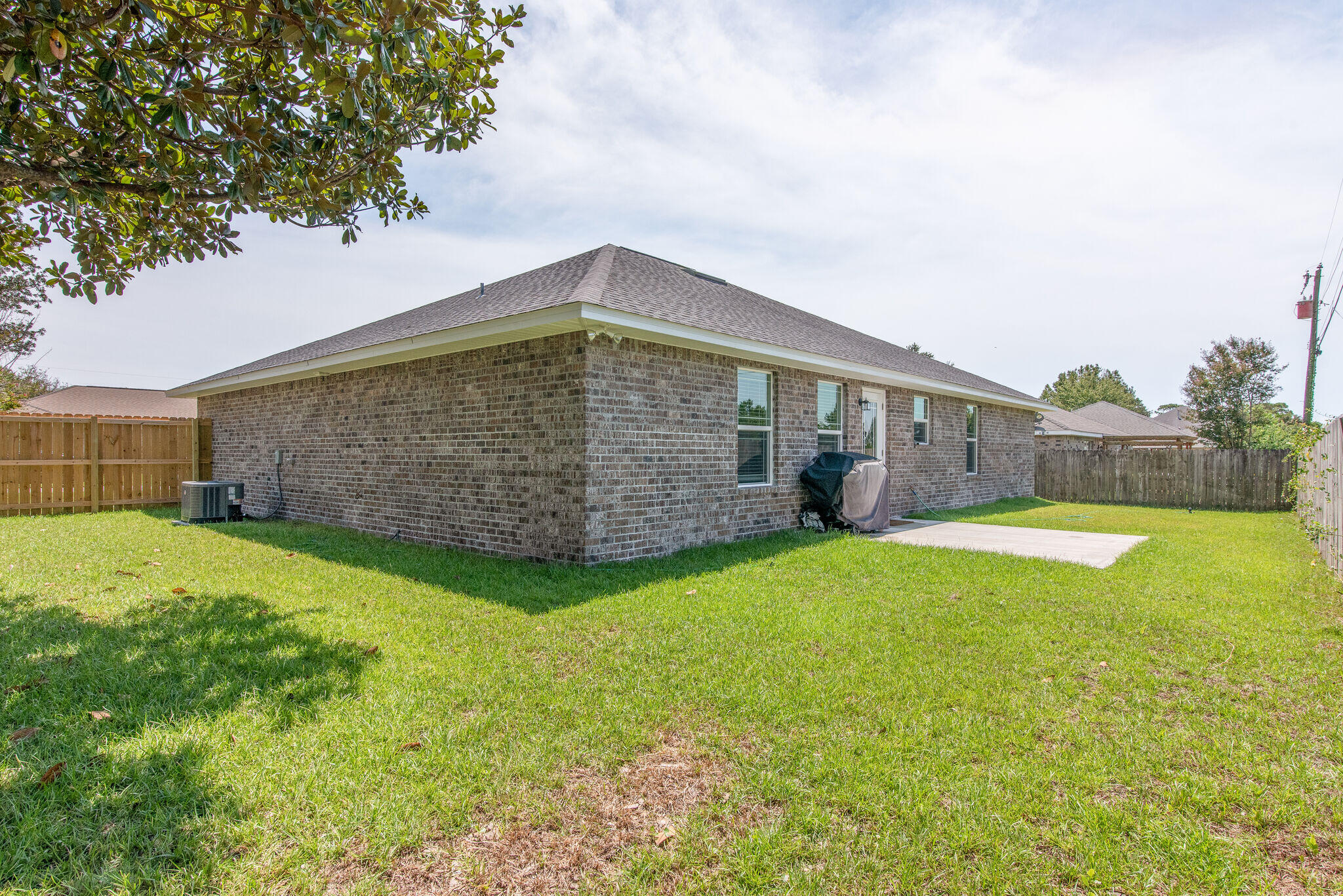 BELLA VISTA - Residential Lease
