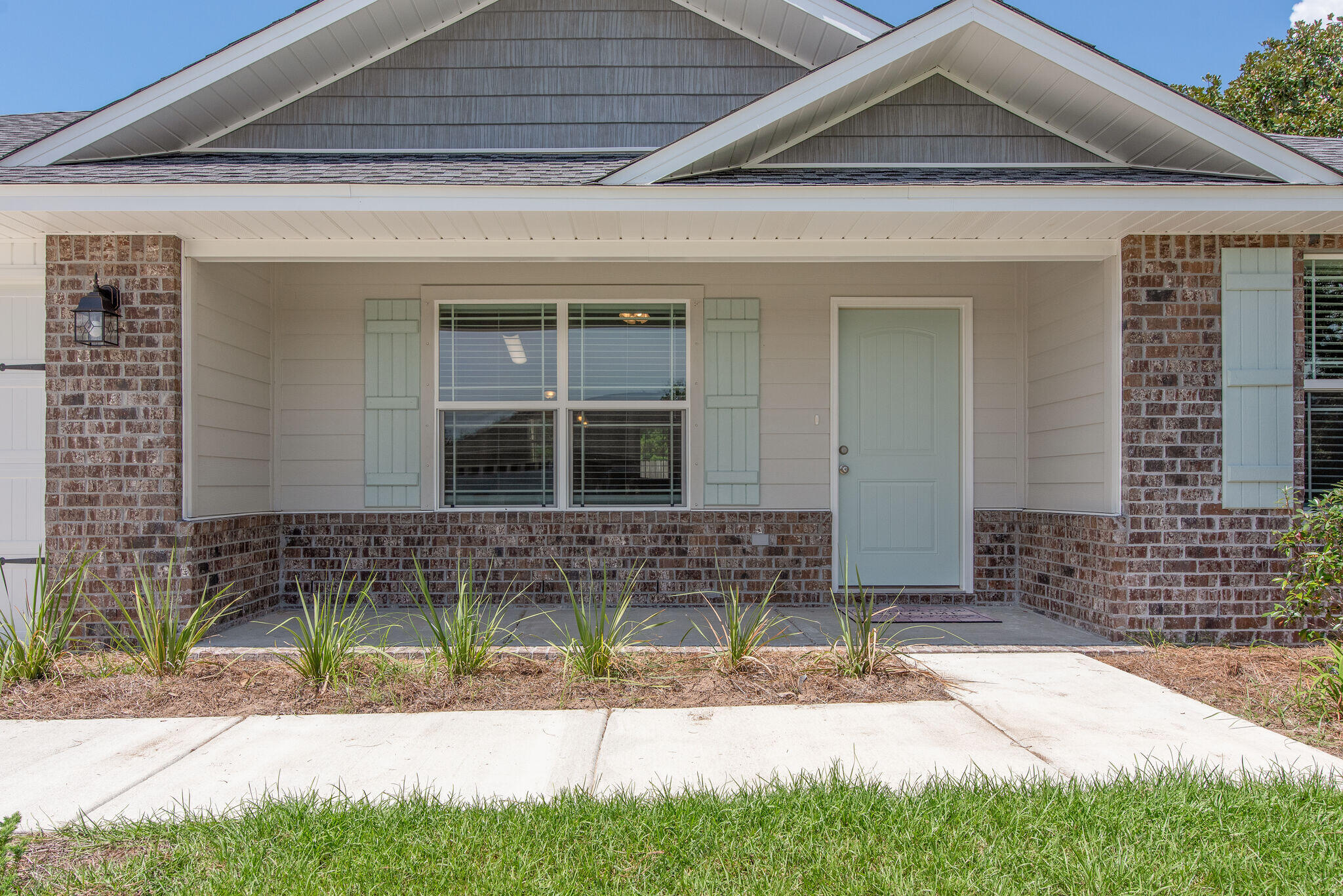 BELLA VISTA - Residential Lease