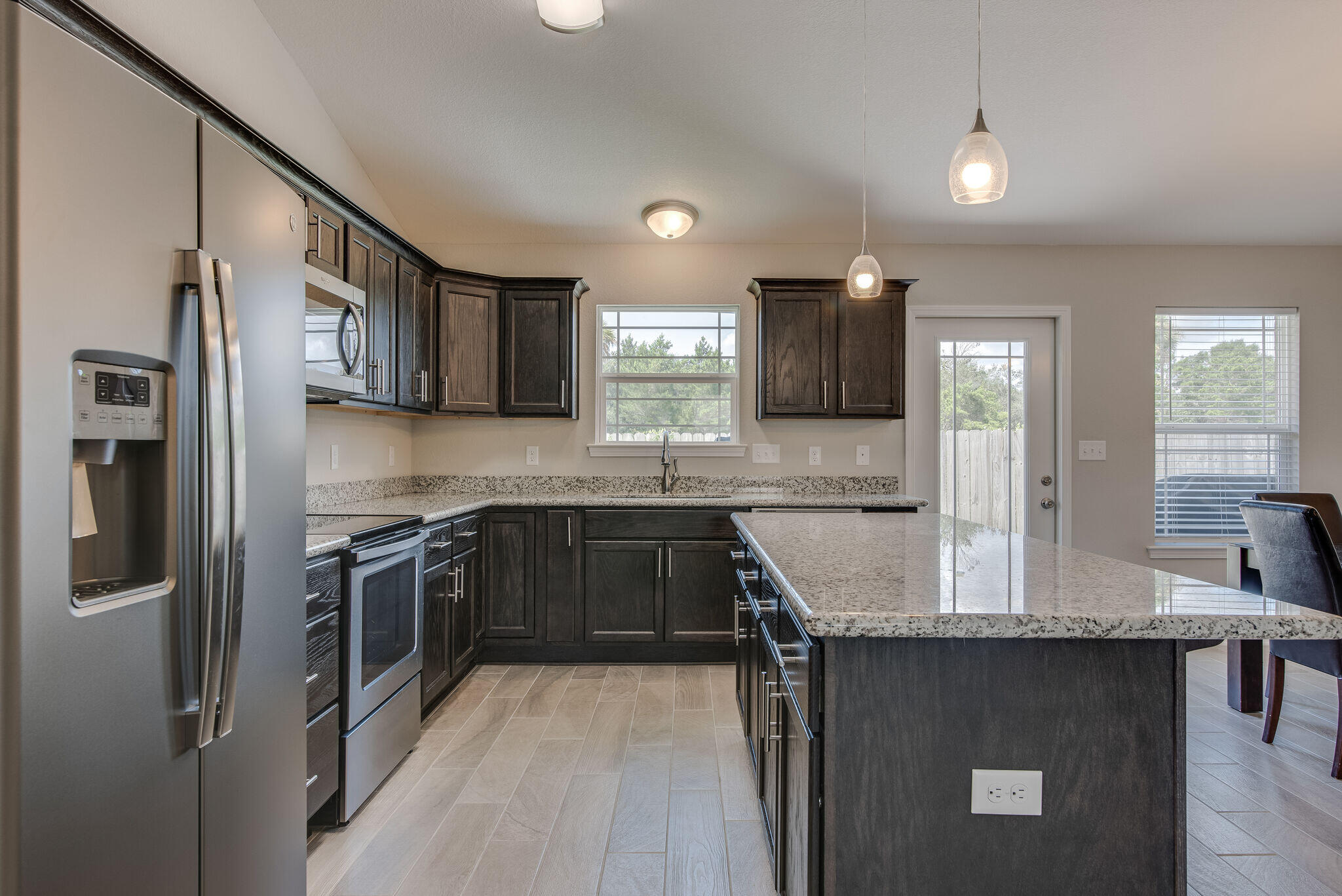 BELLA VISTA - Residential Lease