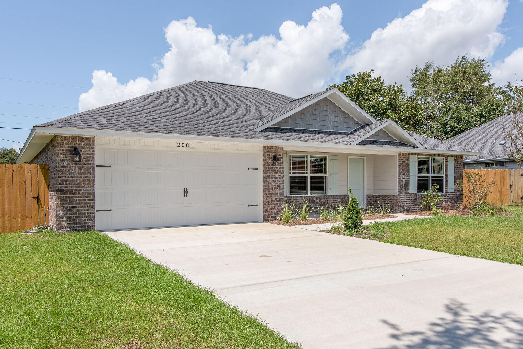 BELLA VISTA - Residential Lease