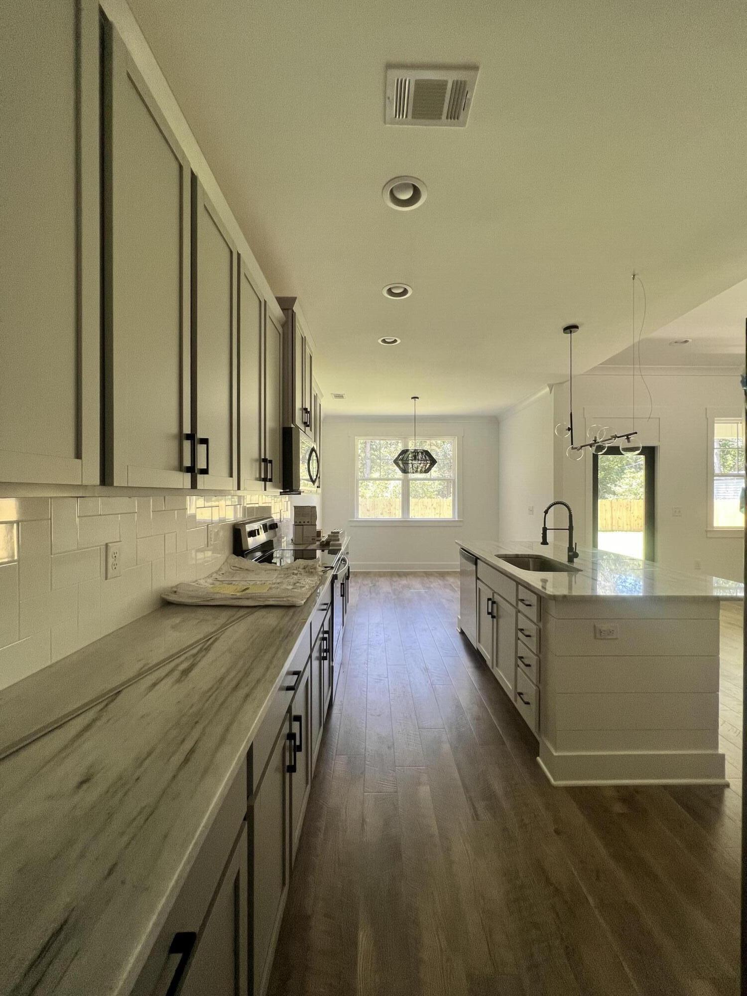 BLUEWATER COMMON (222201.00) - Residential