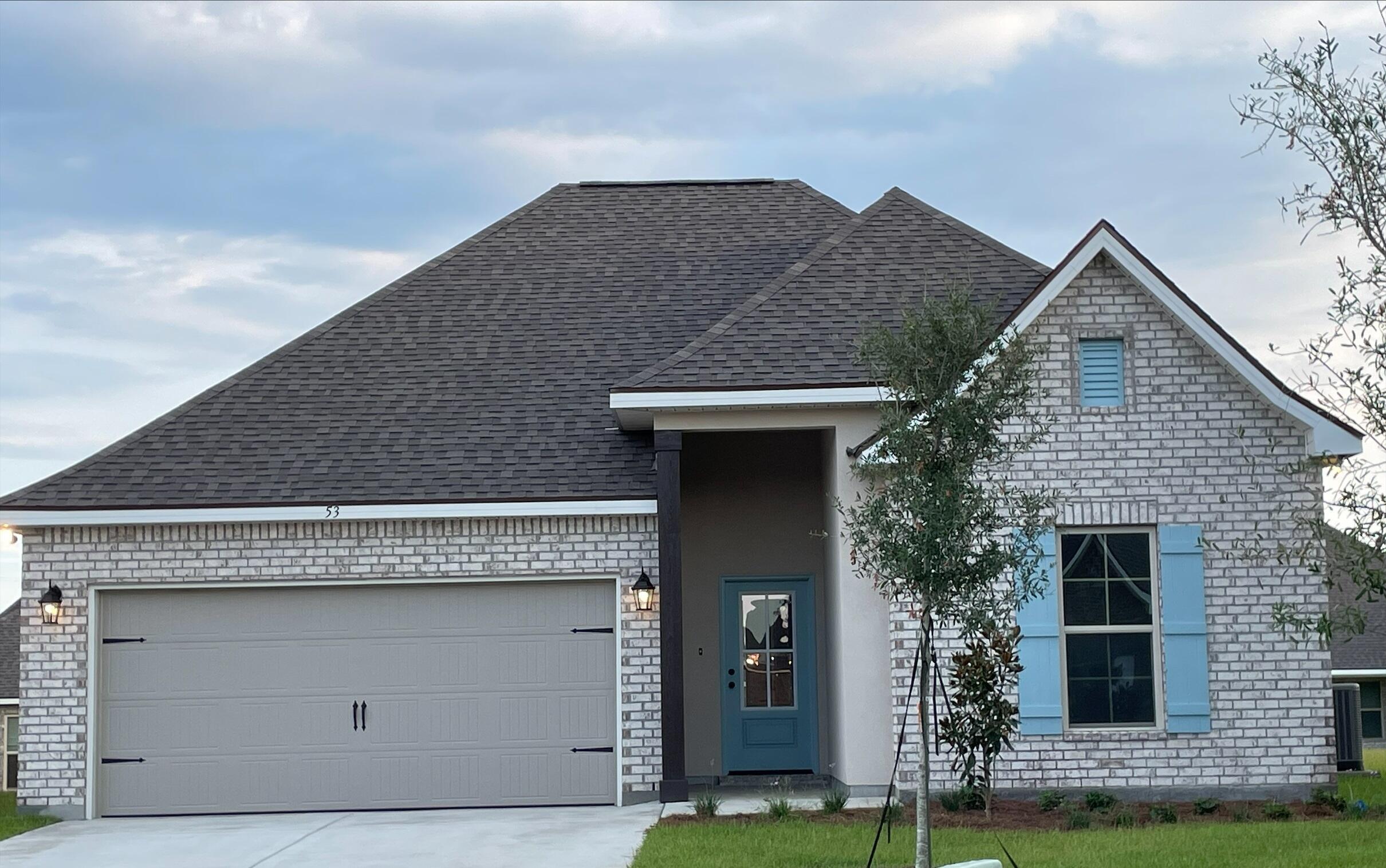 THE BLUFFS AT LAFAYETTE - Residential