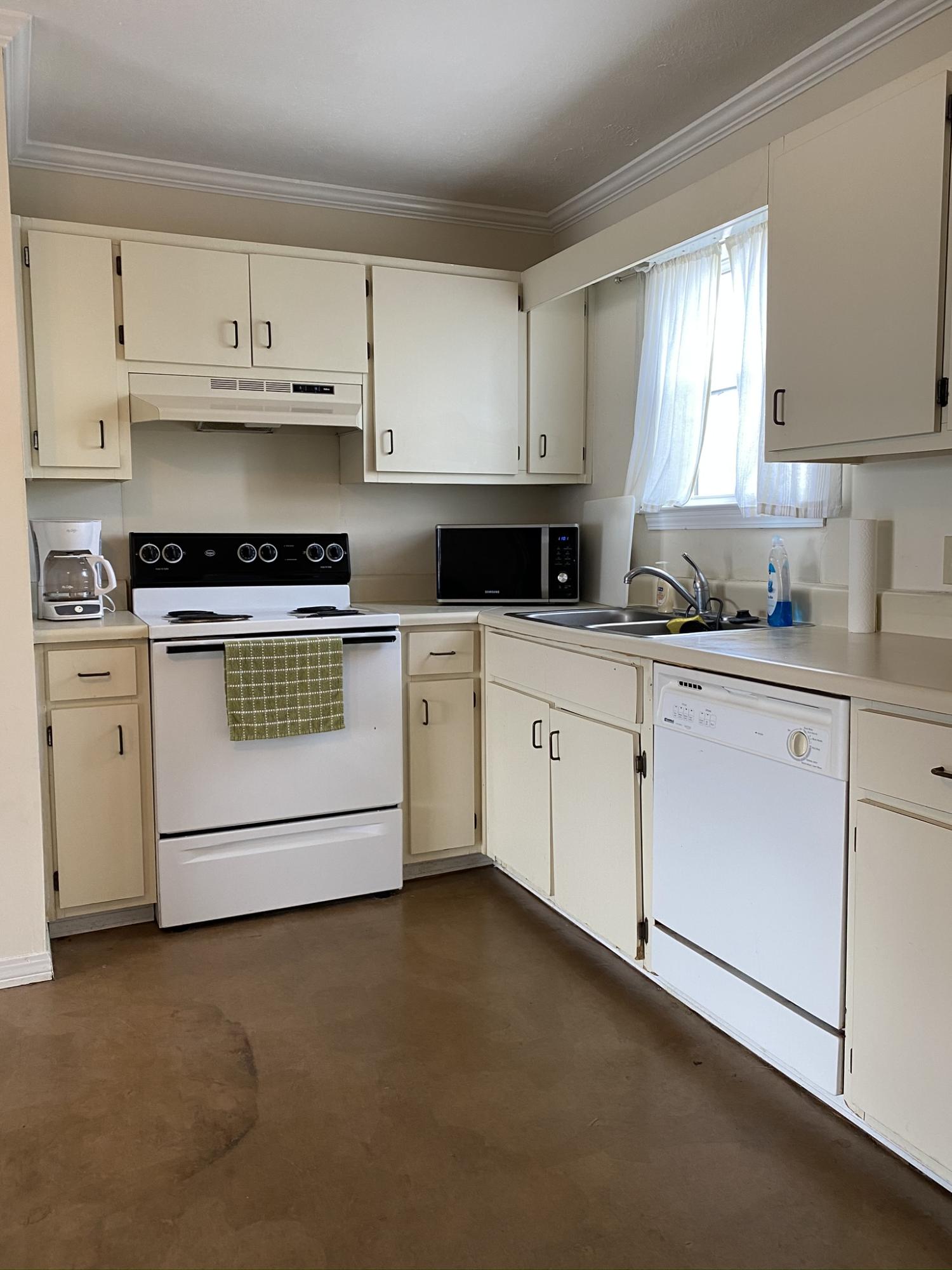 HERMITAGE CONDOMINIUM - Residential