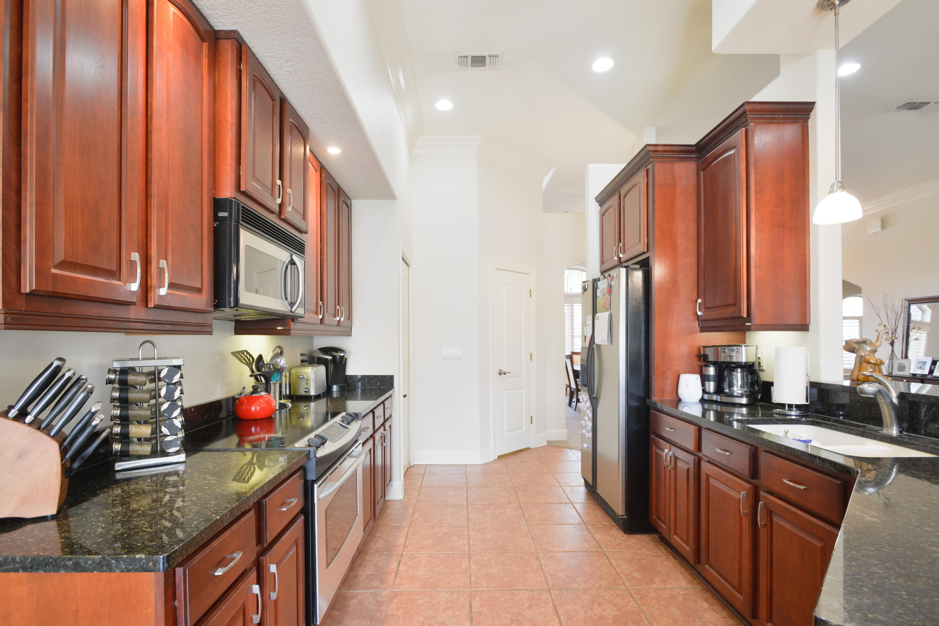 CHARDONNAY ESTATES - Residential