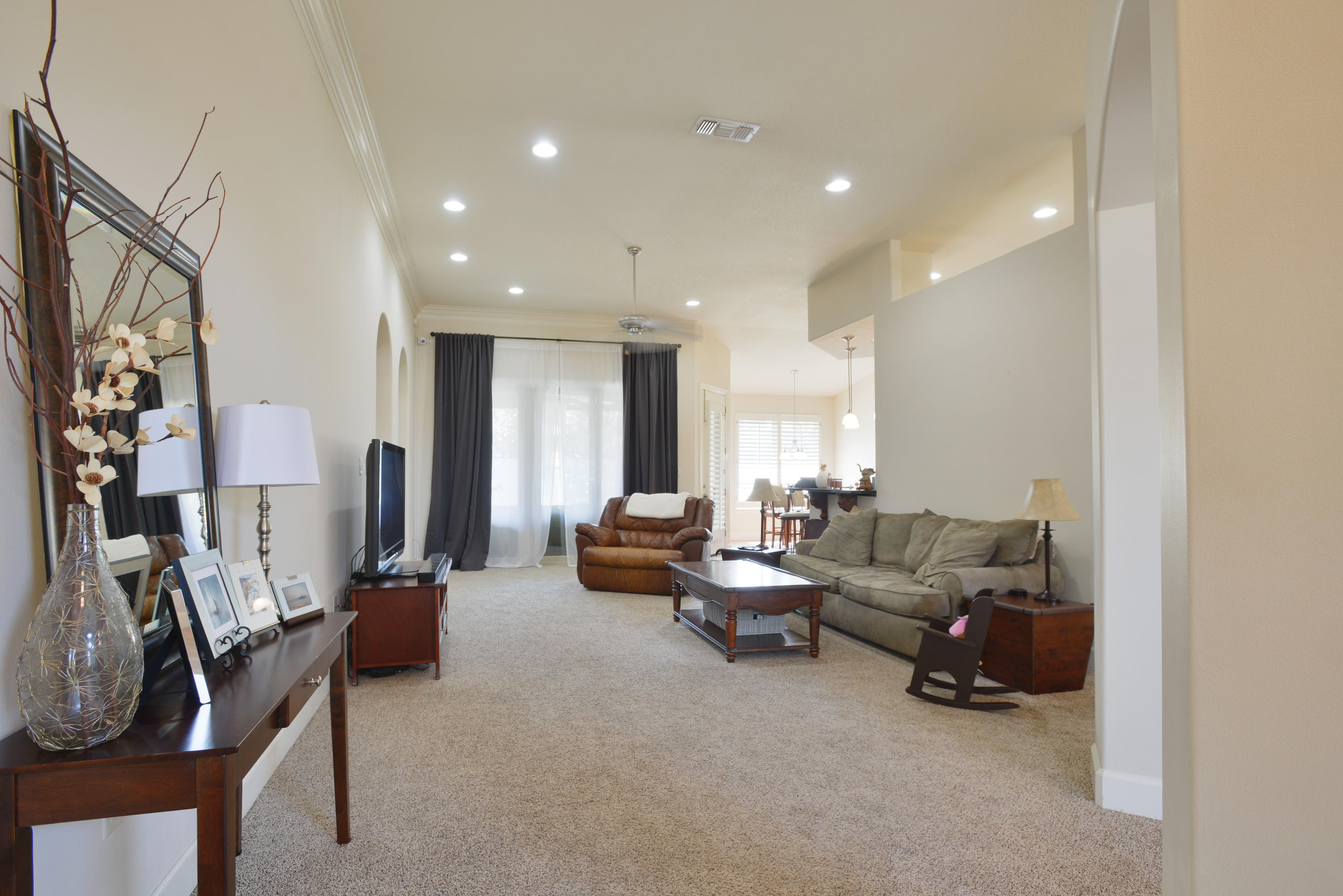 CHARDONNAY ESTATES - Residential