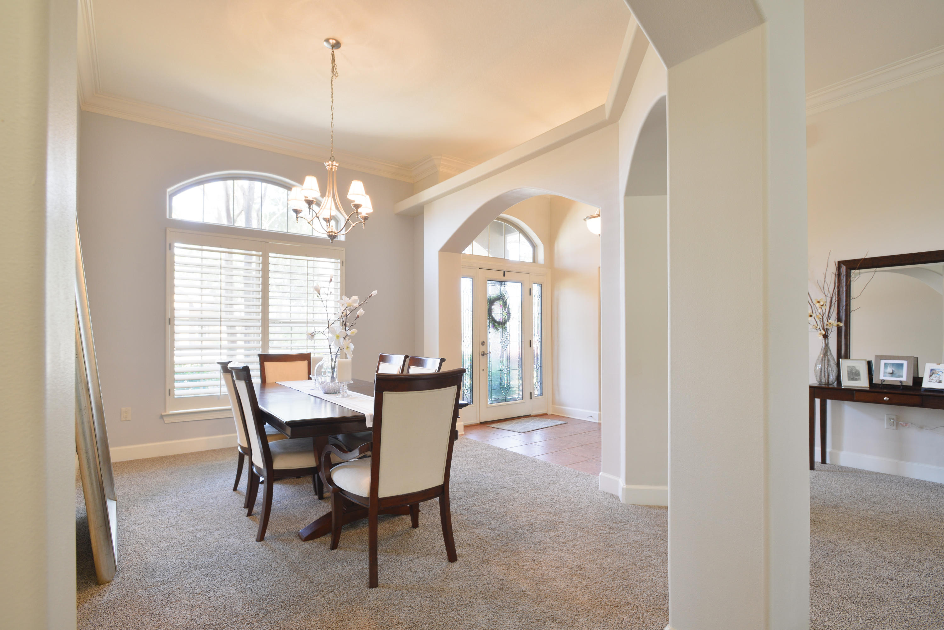 CHARDONNAY ESTATES - Residential