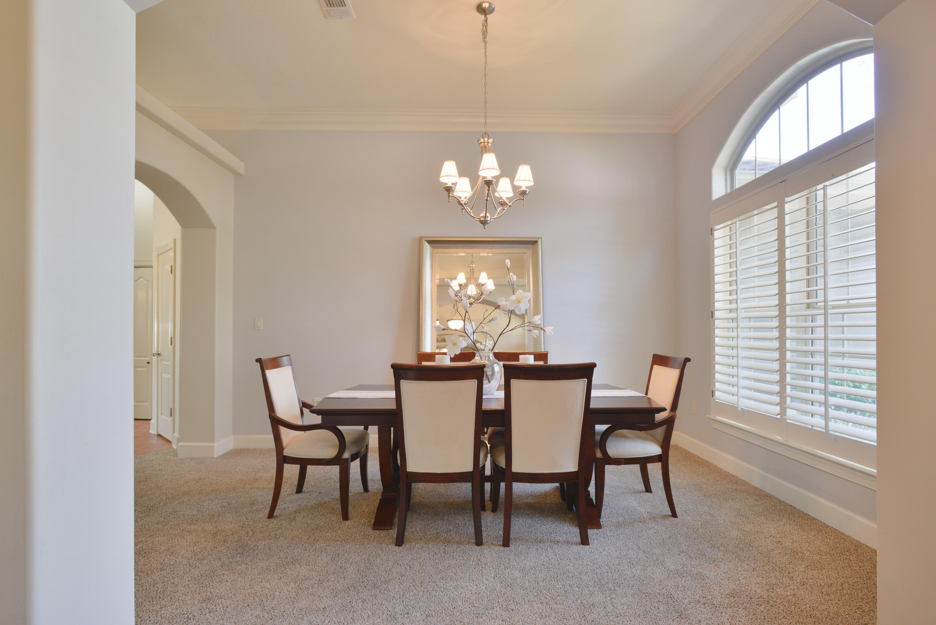 CHARDONNAY ESTATES - Residential