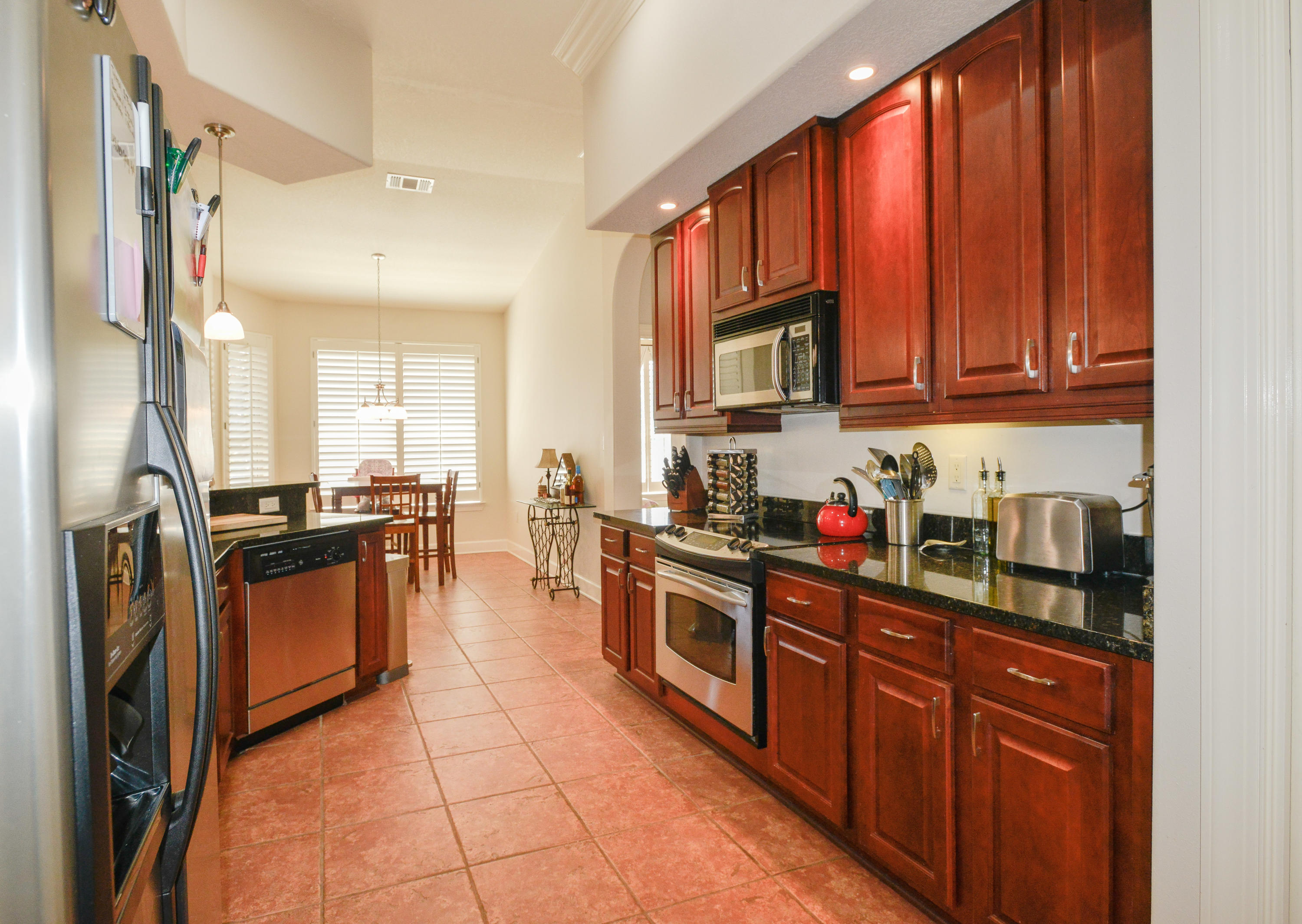 CHARDONNAY ESTATES - Residential