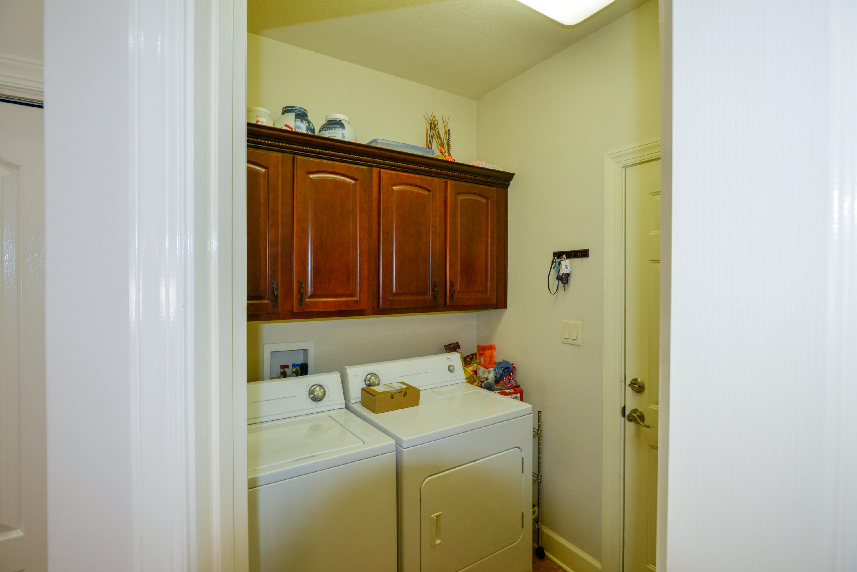 CHARDONNAY ESTATES - Residential