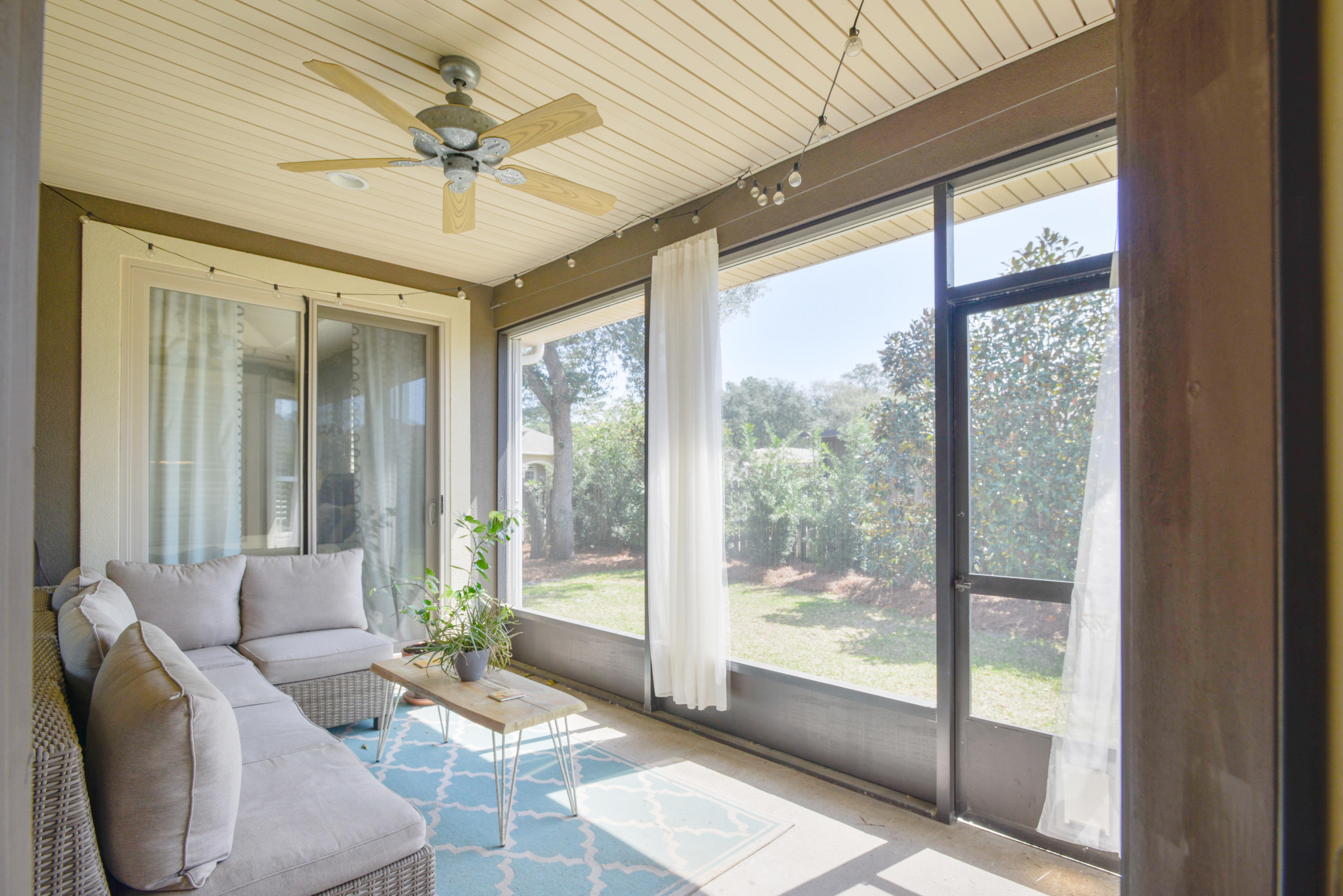 CHARDONNAY ESTATES - Residential