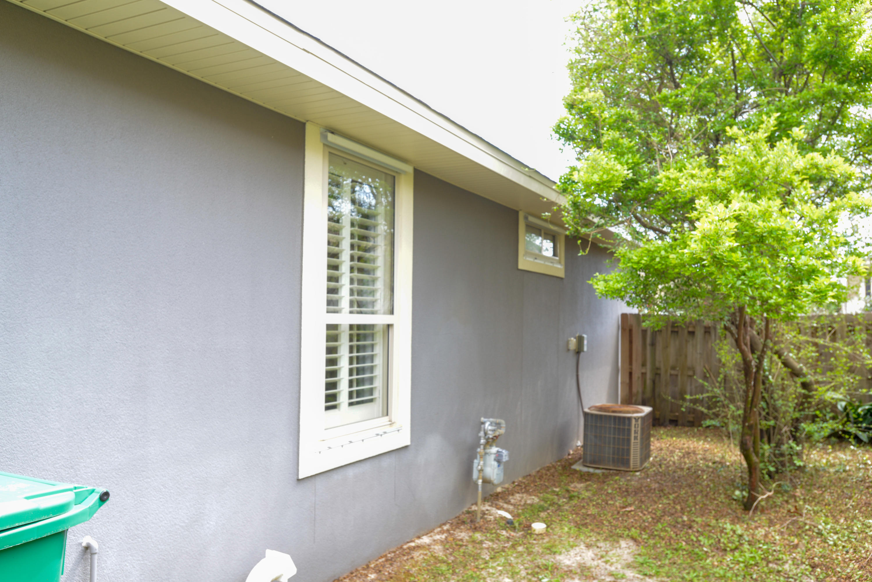 CHARDONNAY ESTATES - Residential