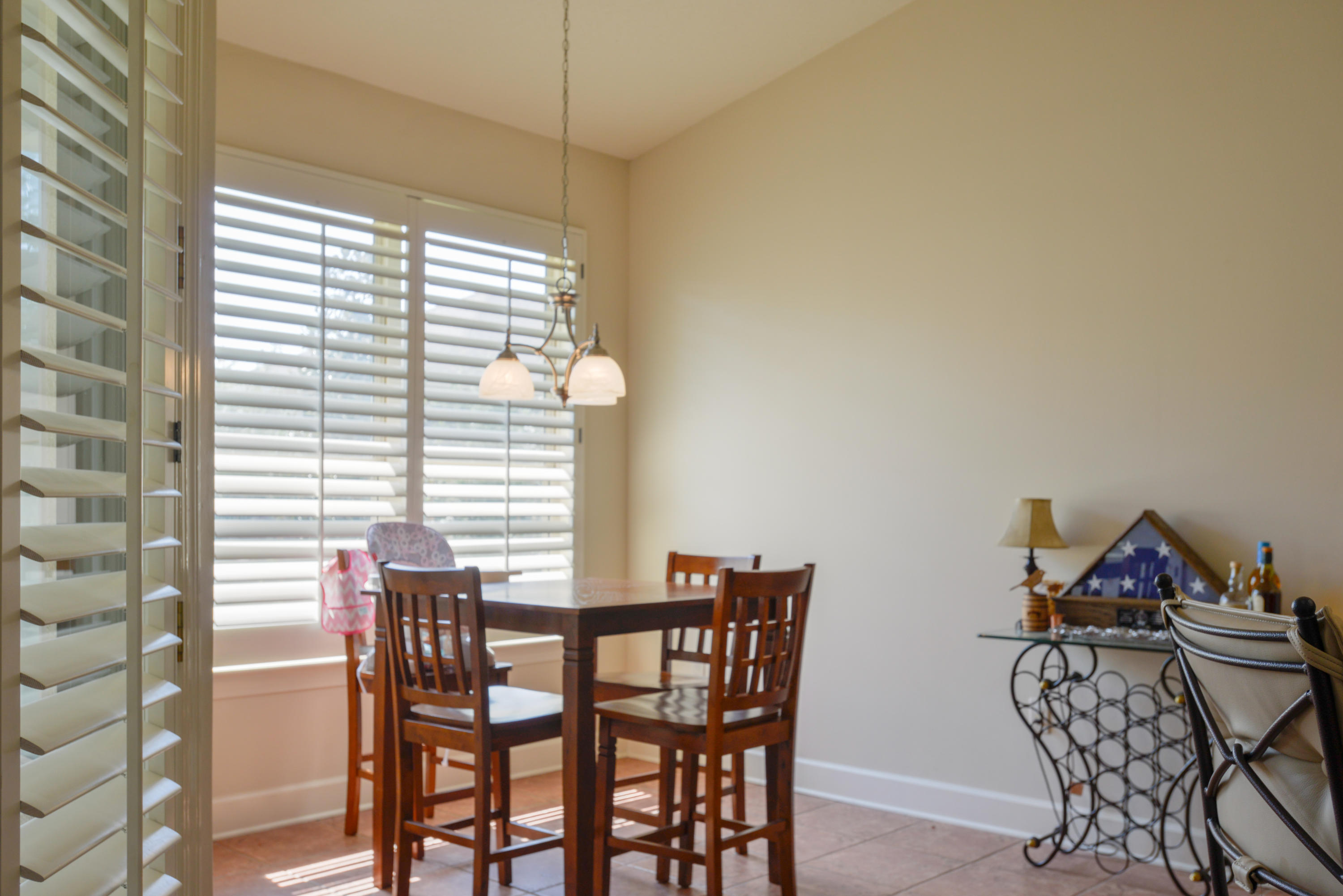 CHARDONNAY ESTATES - Residential