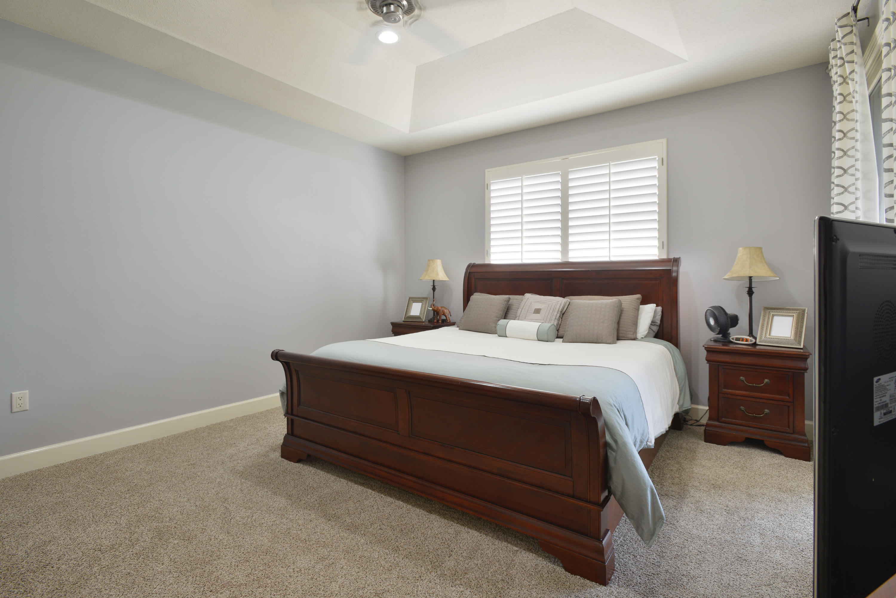 CHARDONNAY ESTATES - Residential