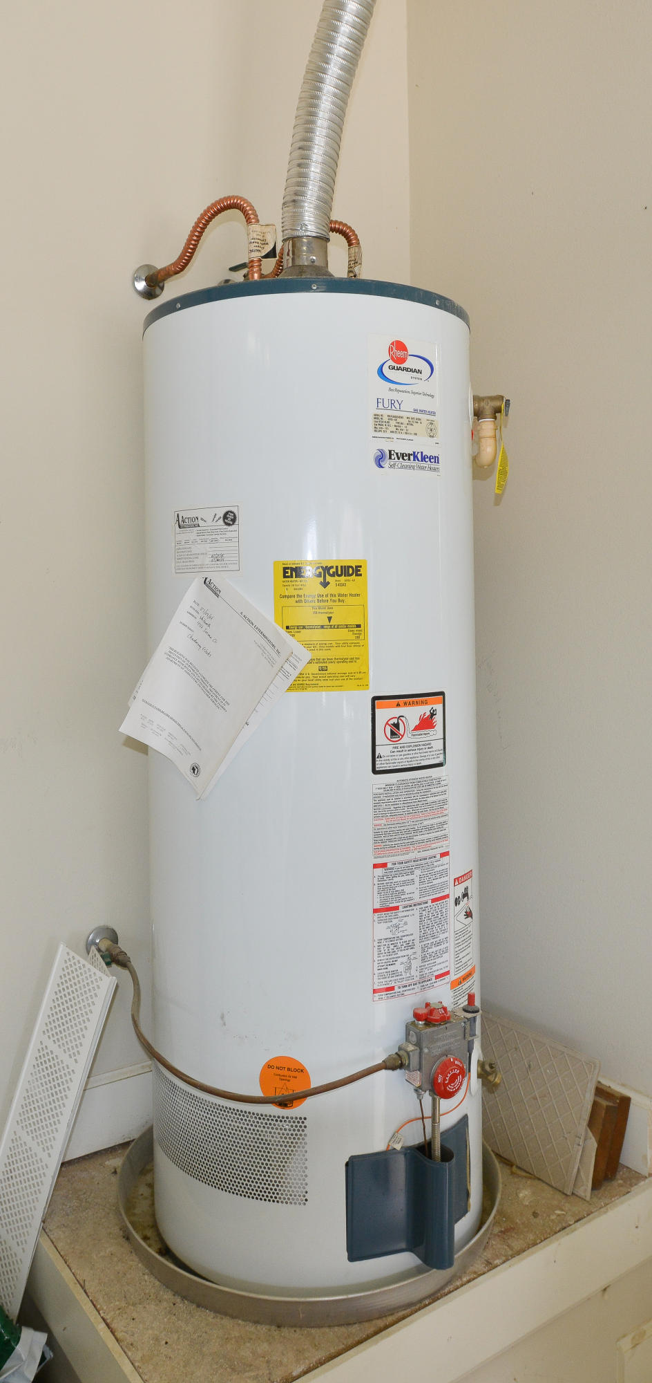 CHARDONNAY ESTATES - Residential