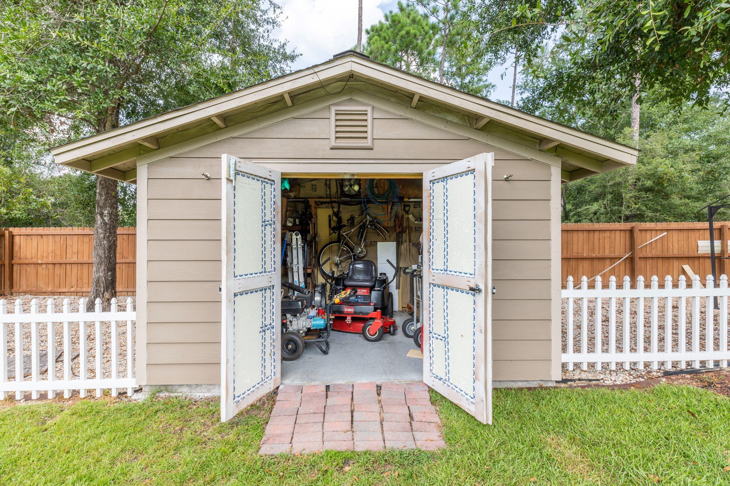 HOMEWOOD EST - Residential