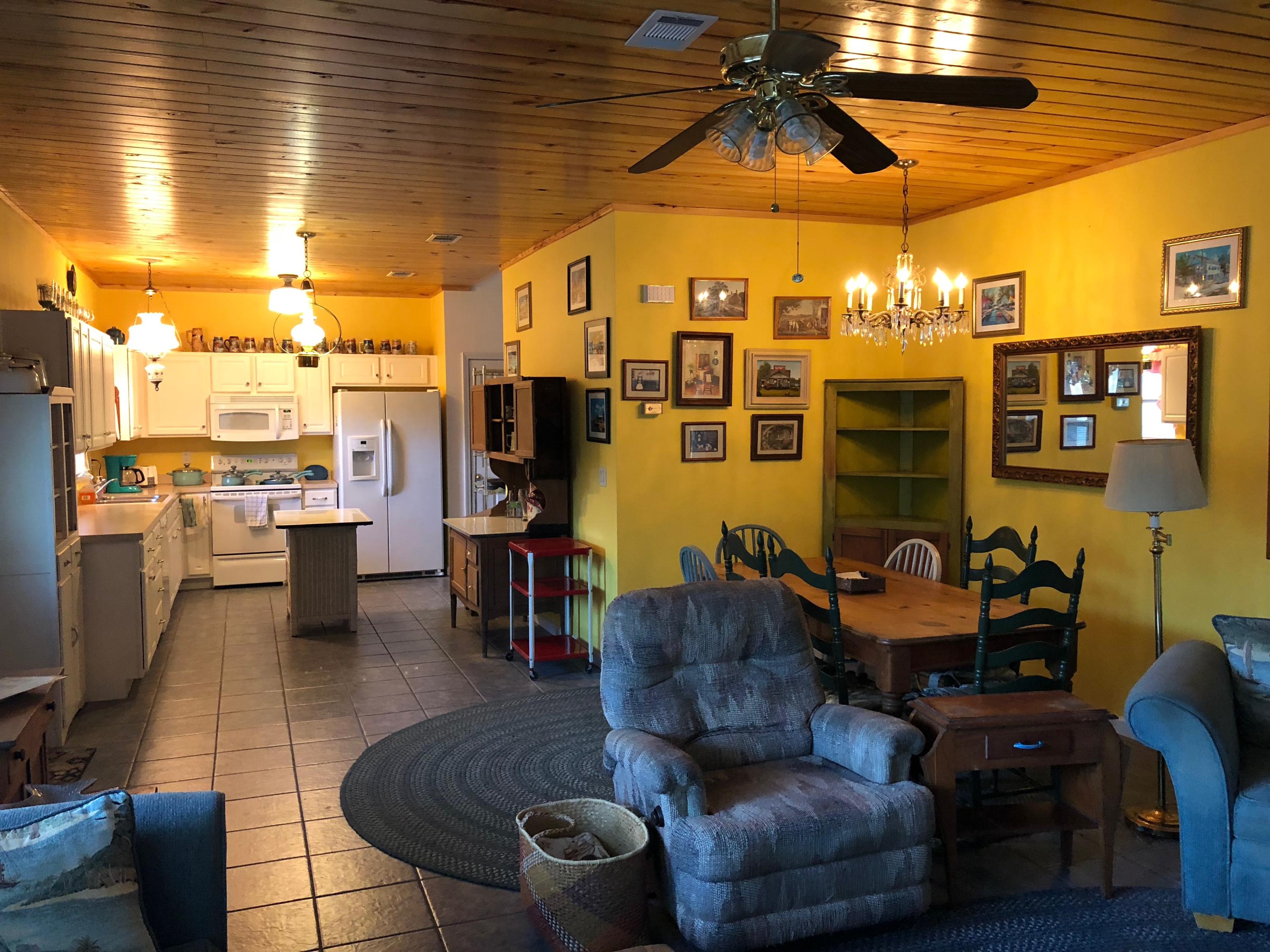 NO RECORDED SUBDIVISION - Residential