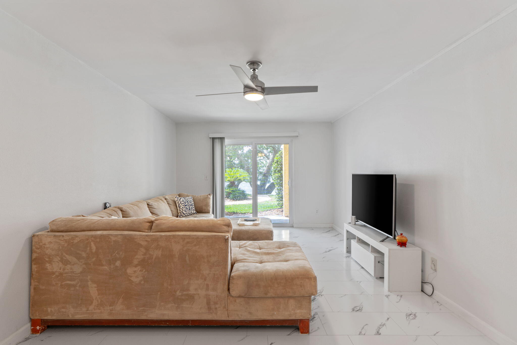 CEDARS CONDO - Residential