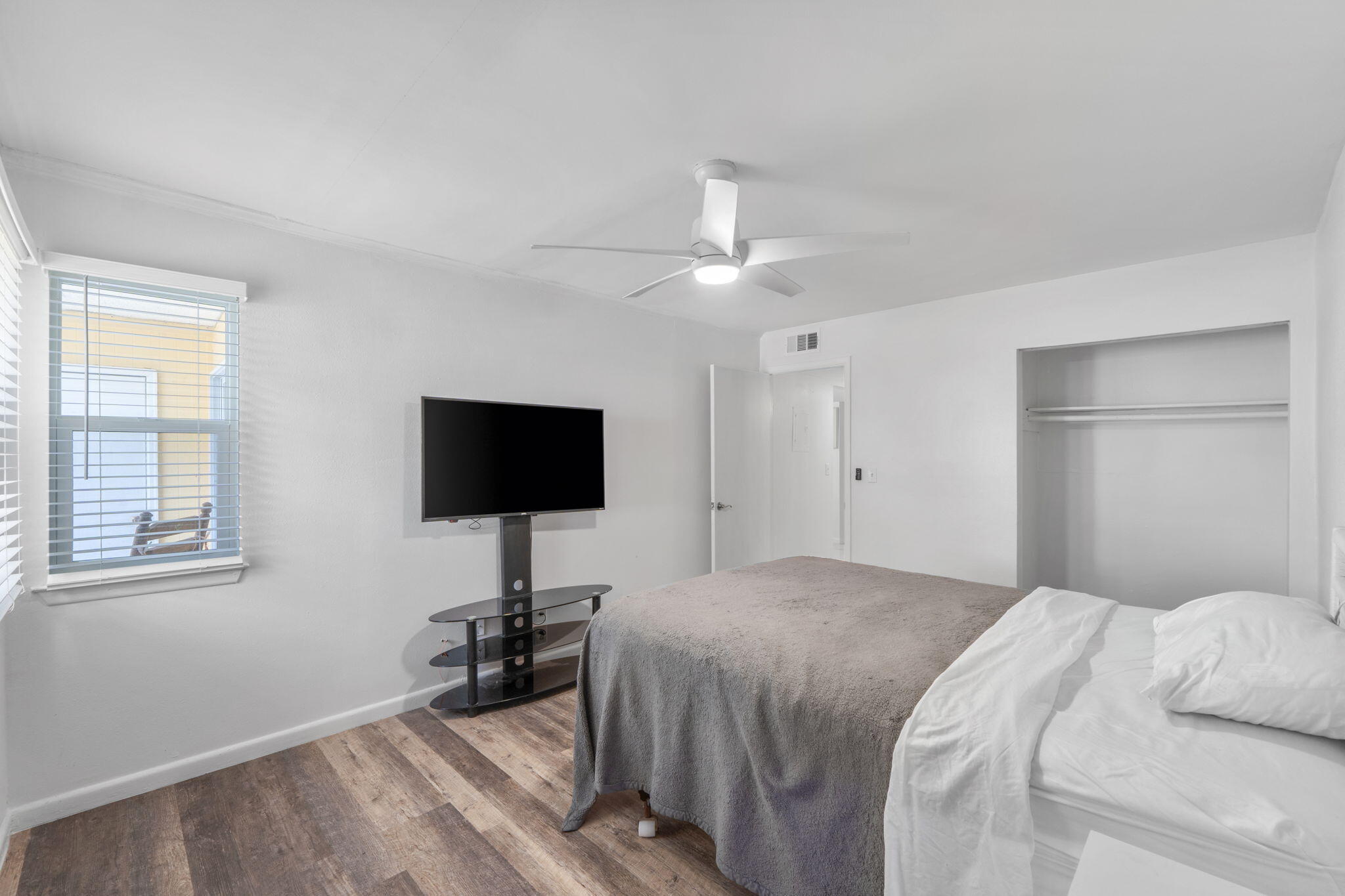CEDARS CONDO - Residential