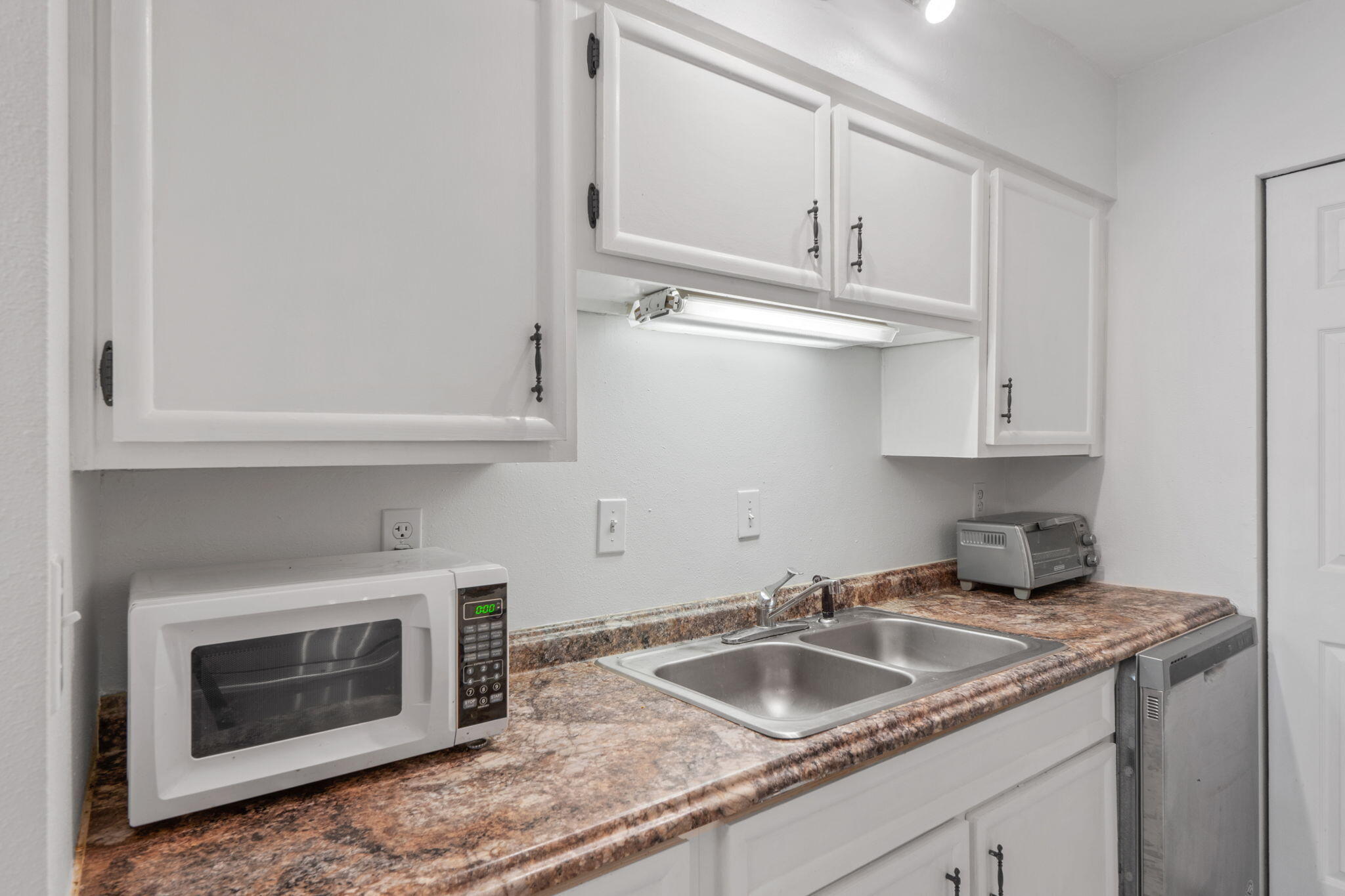 CEDARS CONDO - Residential