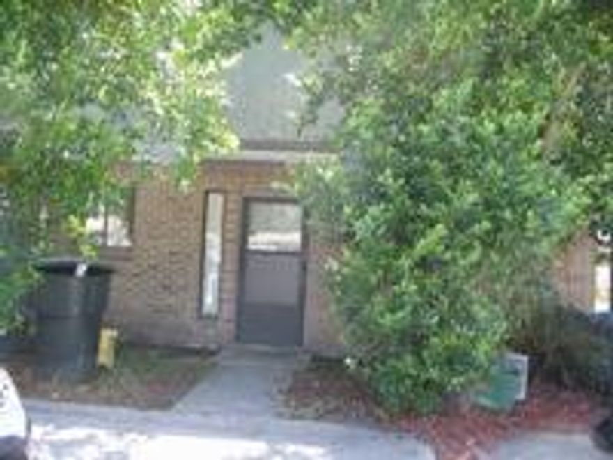 2BR/1.5BA towhome for rent in Fort Walton Beach, Florida. Located near Hollywood Boulevard, this rental is convenient to both Eglin and Hurlburt Air Force Base, as well as shopping and dining of downtown Fort Walton. Spanning two-stories and 1160 square feet, this home is great for singles, roommates and growing families. Both bedrooms are located upstairs and share a spacious full bath, while a half bath is located on the first floor for additional convenience. The home also comes with a nicely-sized yard that has been fenced for privacy - a feature your pets are sure to enjoy! This rental is pet-friendly pending owner approval and deposit. Washer/dryer hook-ups are in place. Act now! Two bedroom rentals under $1,000 never last long!