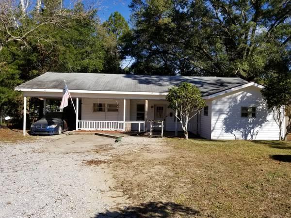 CALLING ALL INVESTORS! Great 3/2 fixer upper in great area of Valparaiso. This property is distressed and will need updates and some TLC, but it is under-priced and ready to sell. Will need HVAC, flooring, paint, some drywall, and general repairs. Vacant and easy to show. Call to see today.