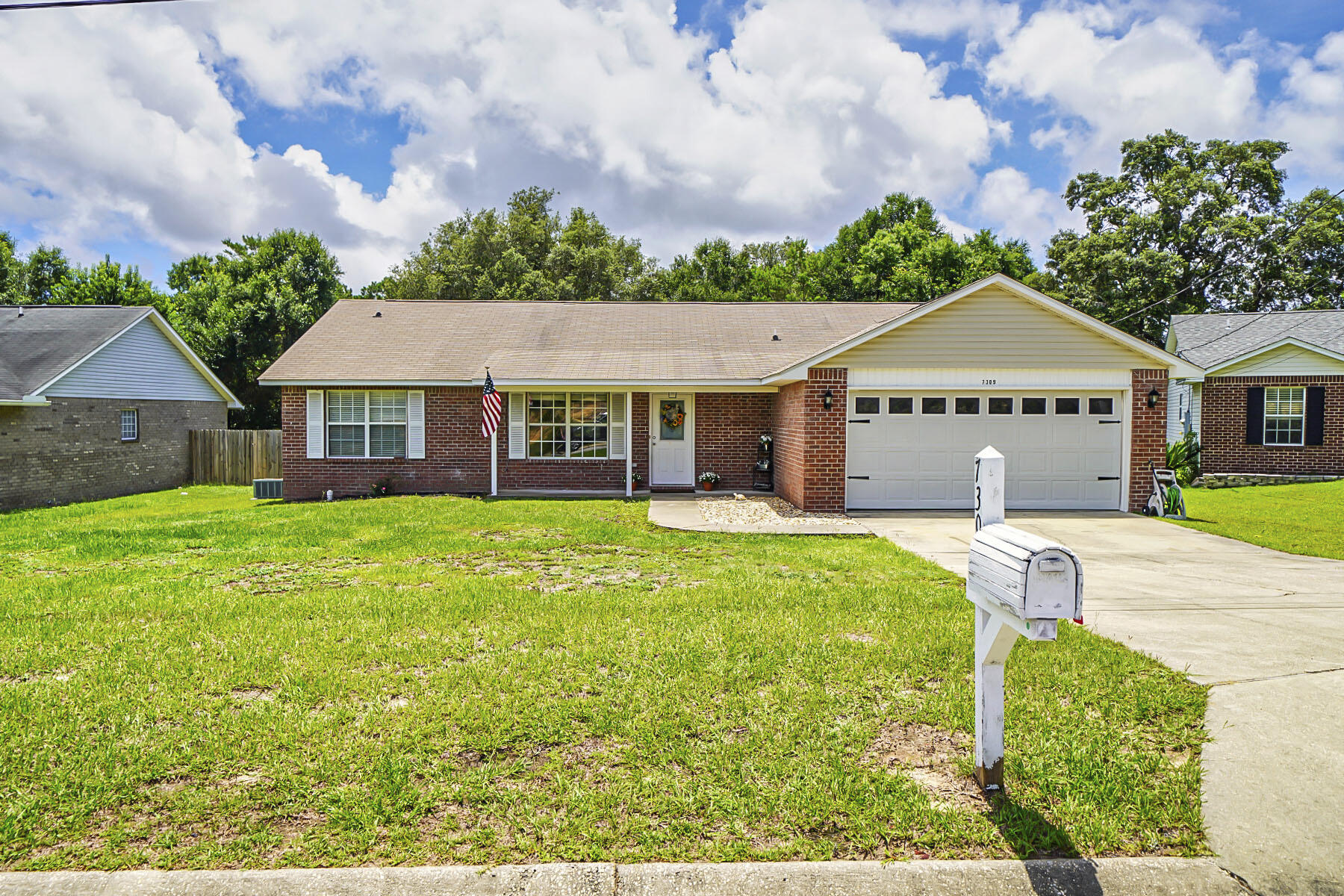 WINDSOR VILLAGE - Residential