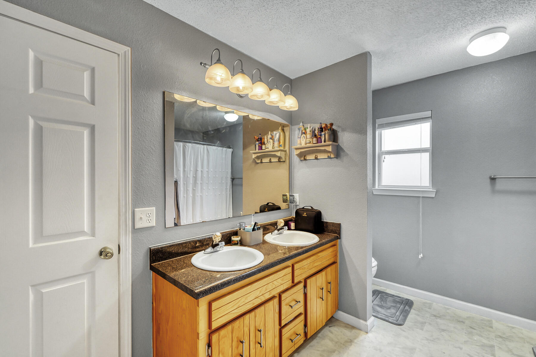 WINDSOR VILLAGE - Residential