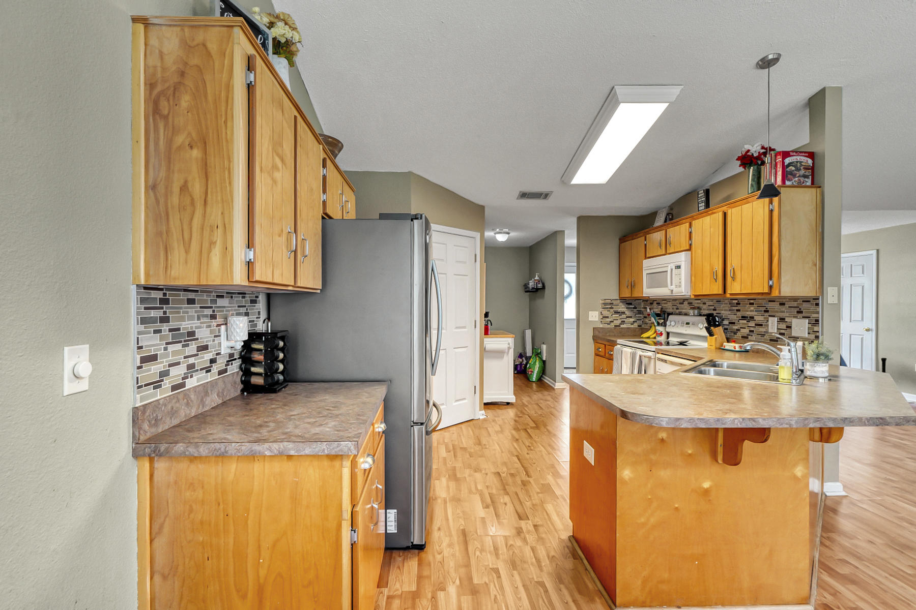 WINDSOR VILLAGE - Residential