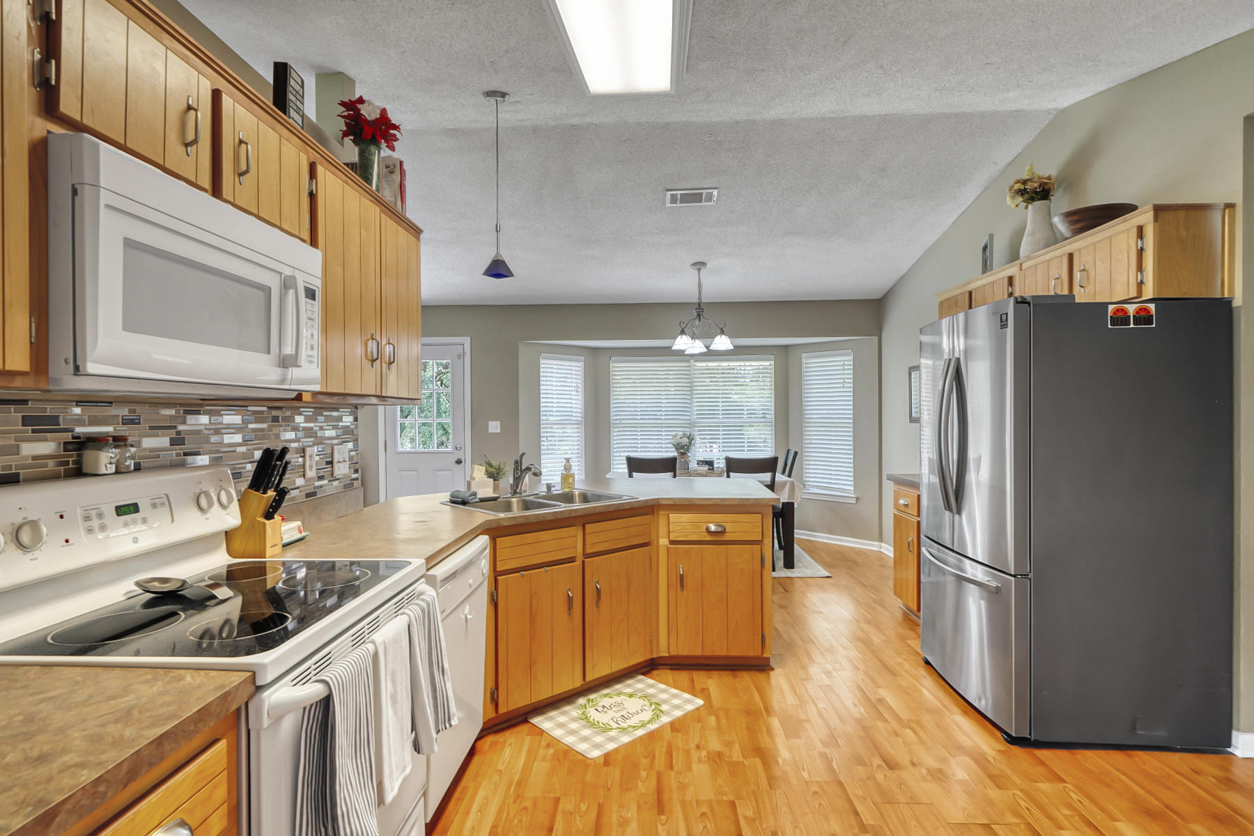 WINDSOR VILLAGE - Residential