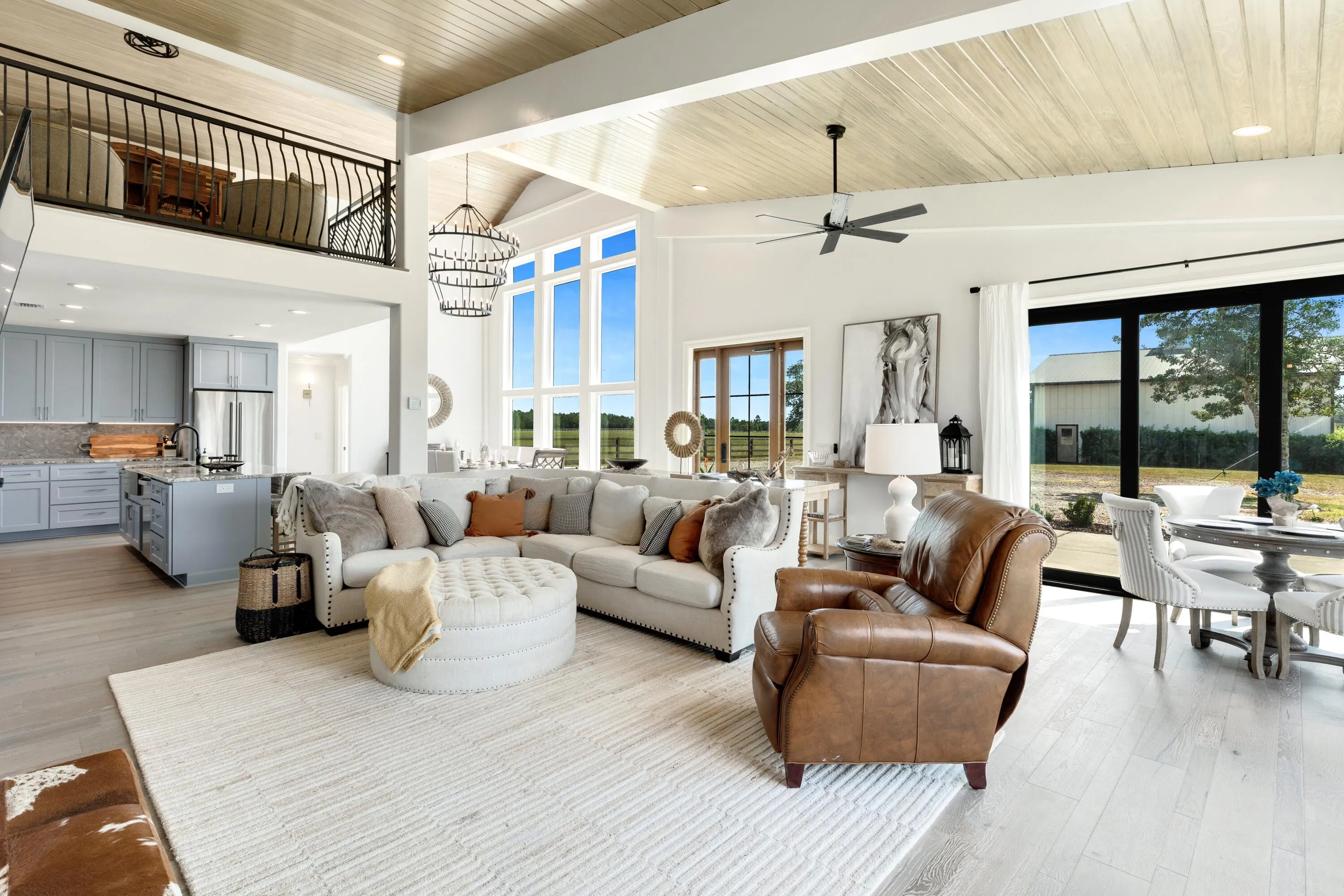 Ponce De Leon, Florida 32455, United States, 6 Bedrooms Bedrooms, ,7 BathroomsBathrooms,Residential,Active,215022