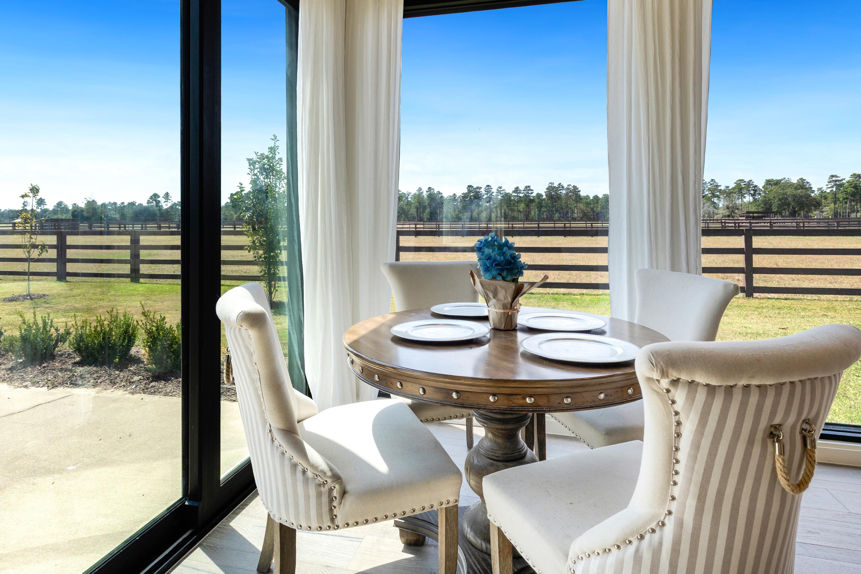 STABLES AT SANDY PINE - Farm