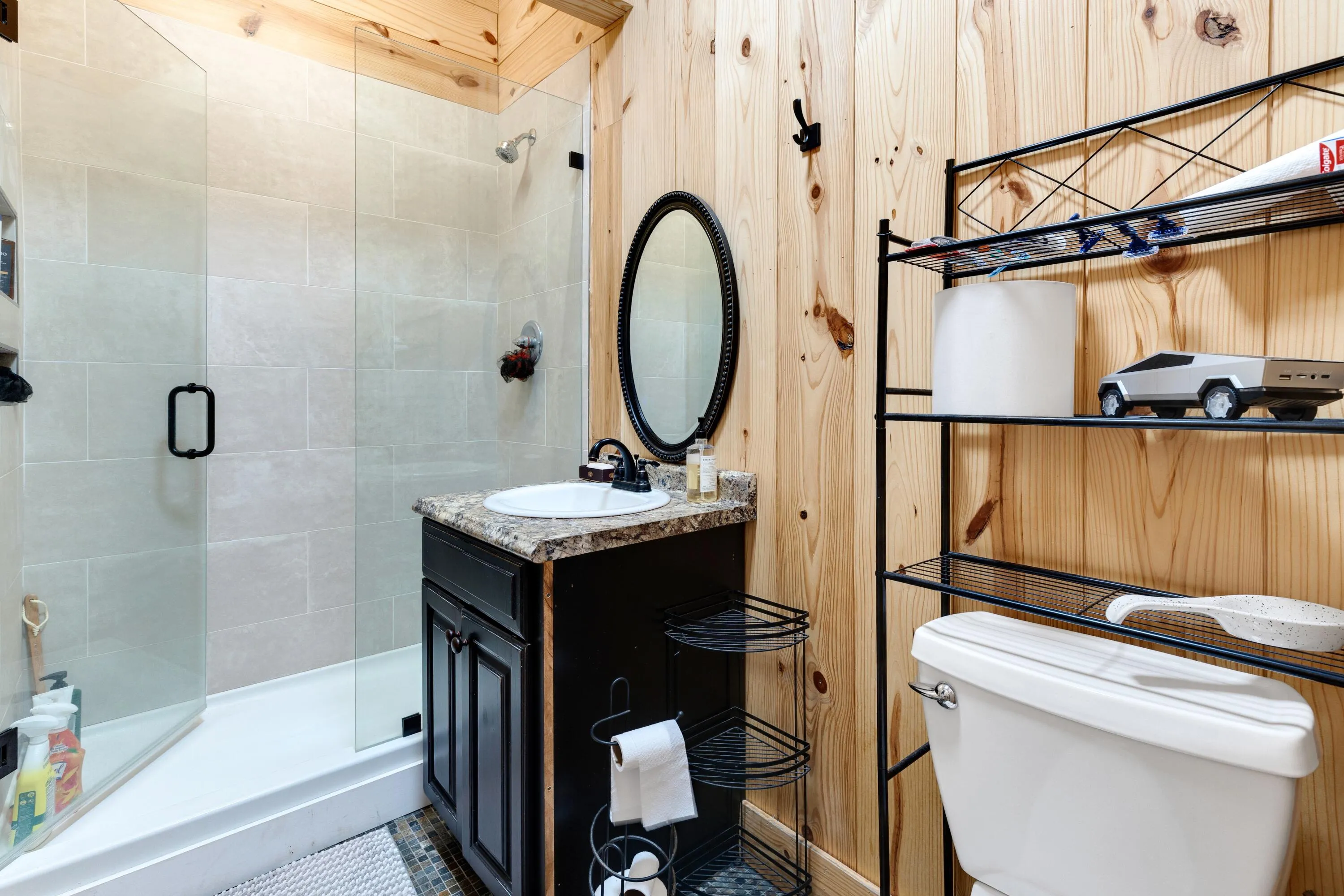 Ponce De Leon, Florida 32455, United States, 6 Bedrooms Bedrooms, ,7 BathroomsBathrooms,Residential,Active,215022