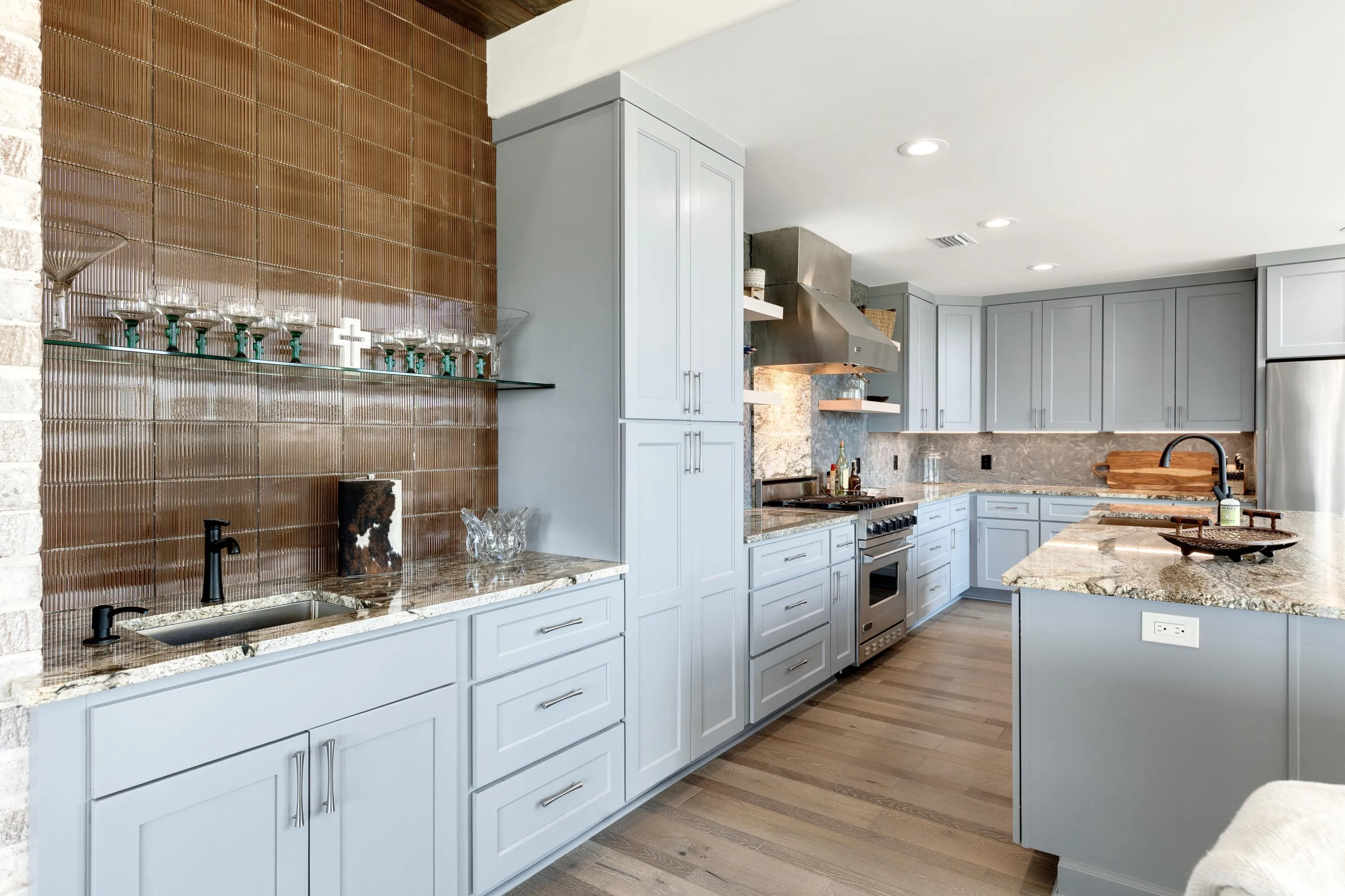 Ponce De Leon, Florida 32455, United States, 6 Bedrooms Bedrooms, ,7 BathroomsBathrooms,Residential,Active,215022