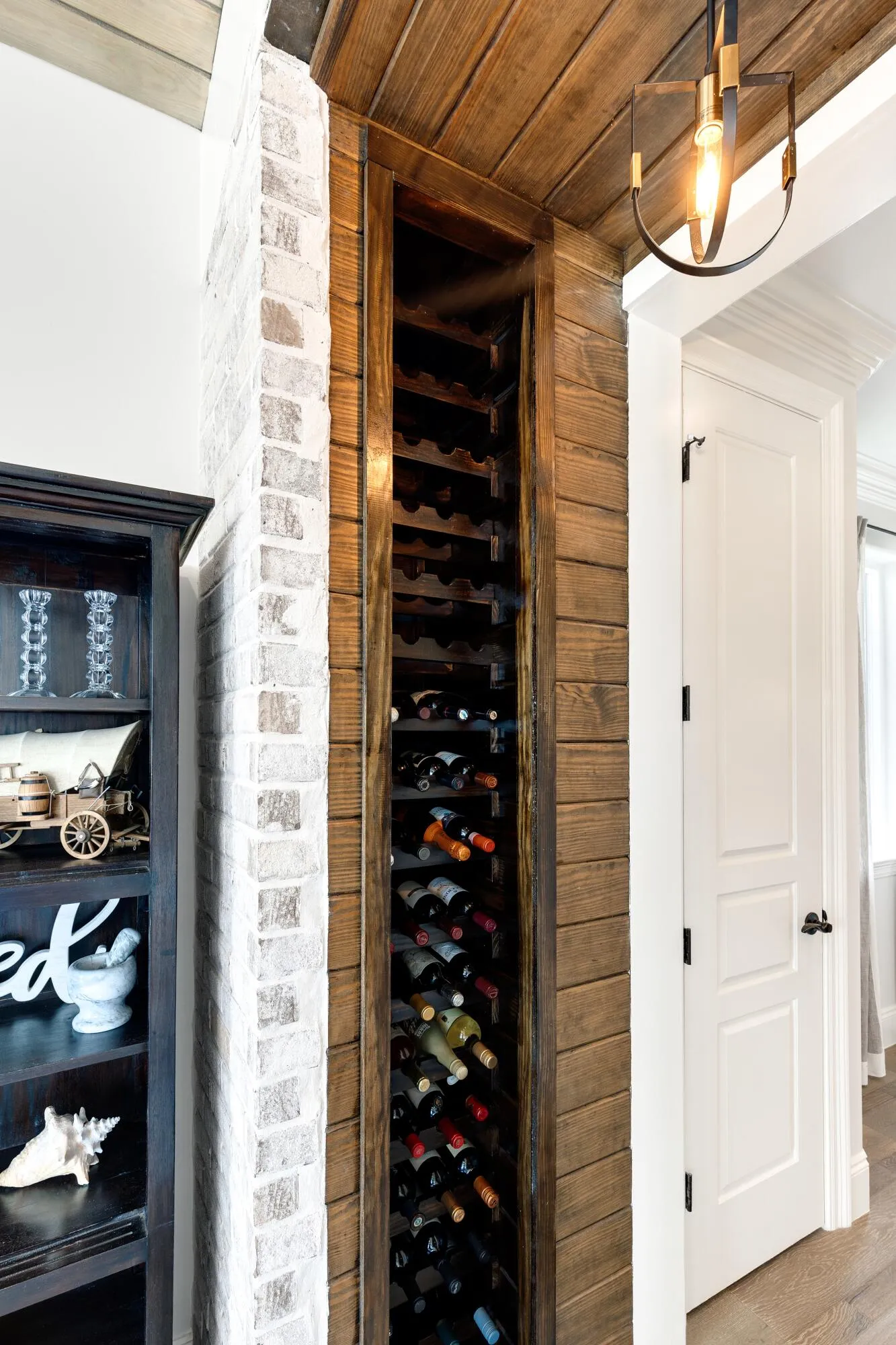 Ponce De Leon, Florida 32455, United States, 6 Bedrooms Bedrooms, ,7 BathroomsBathrooms,Residential,Active,215022