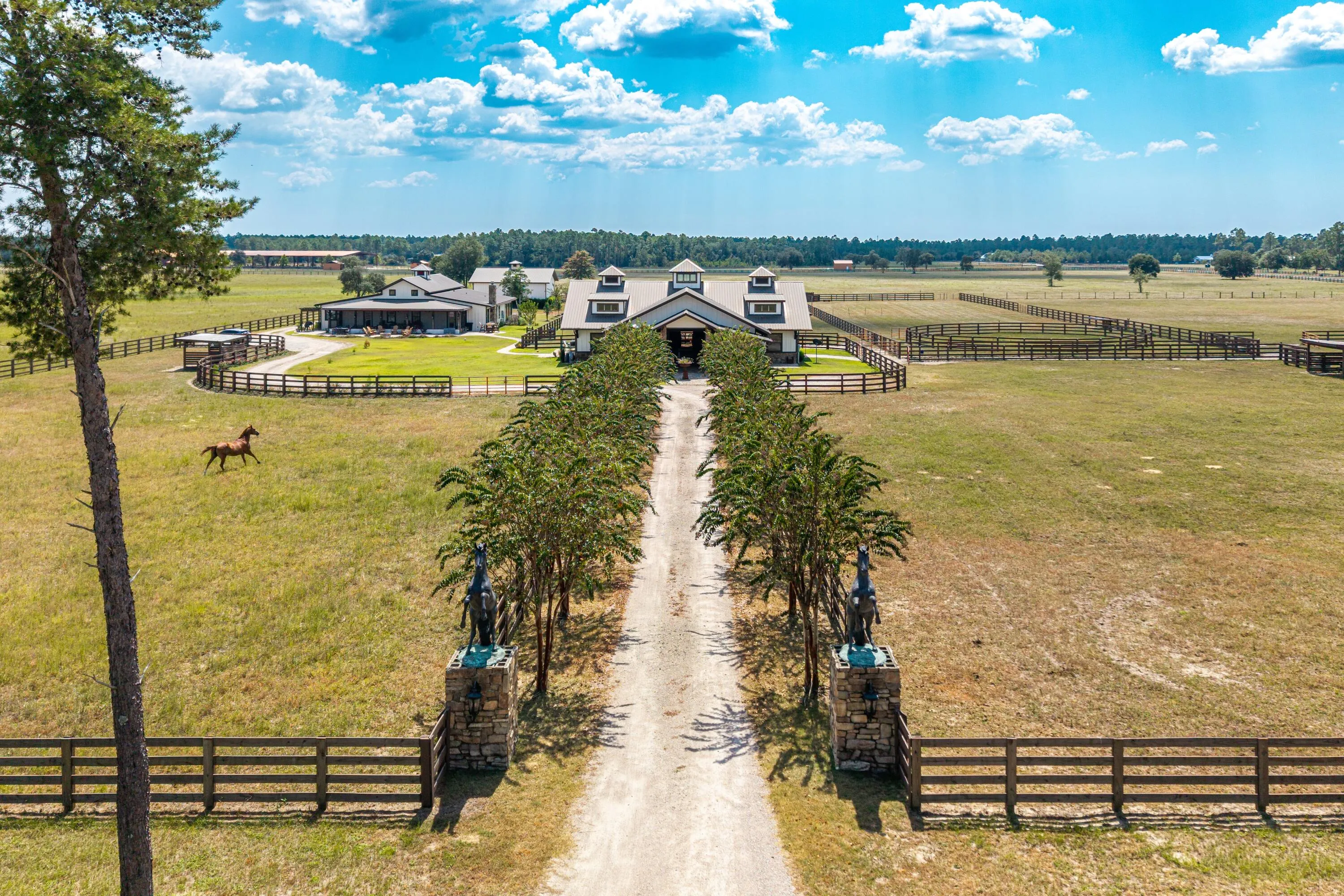 Ponce De Leon, Florida 32455, United States, 6 Bedrooms Bedrooms, ,7 BathroomsBathrooms,Residential,Active,215022