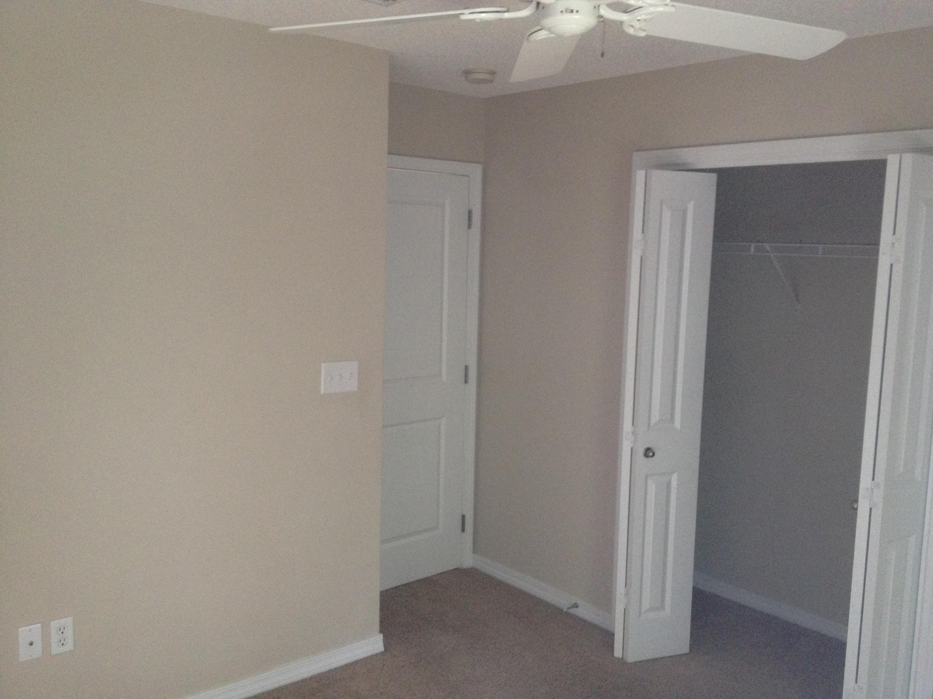 COUNTRYVIEW ESTATES - Residential Lease