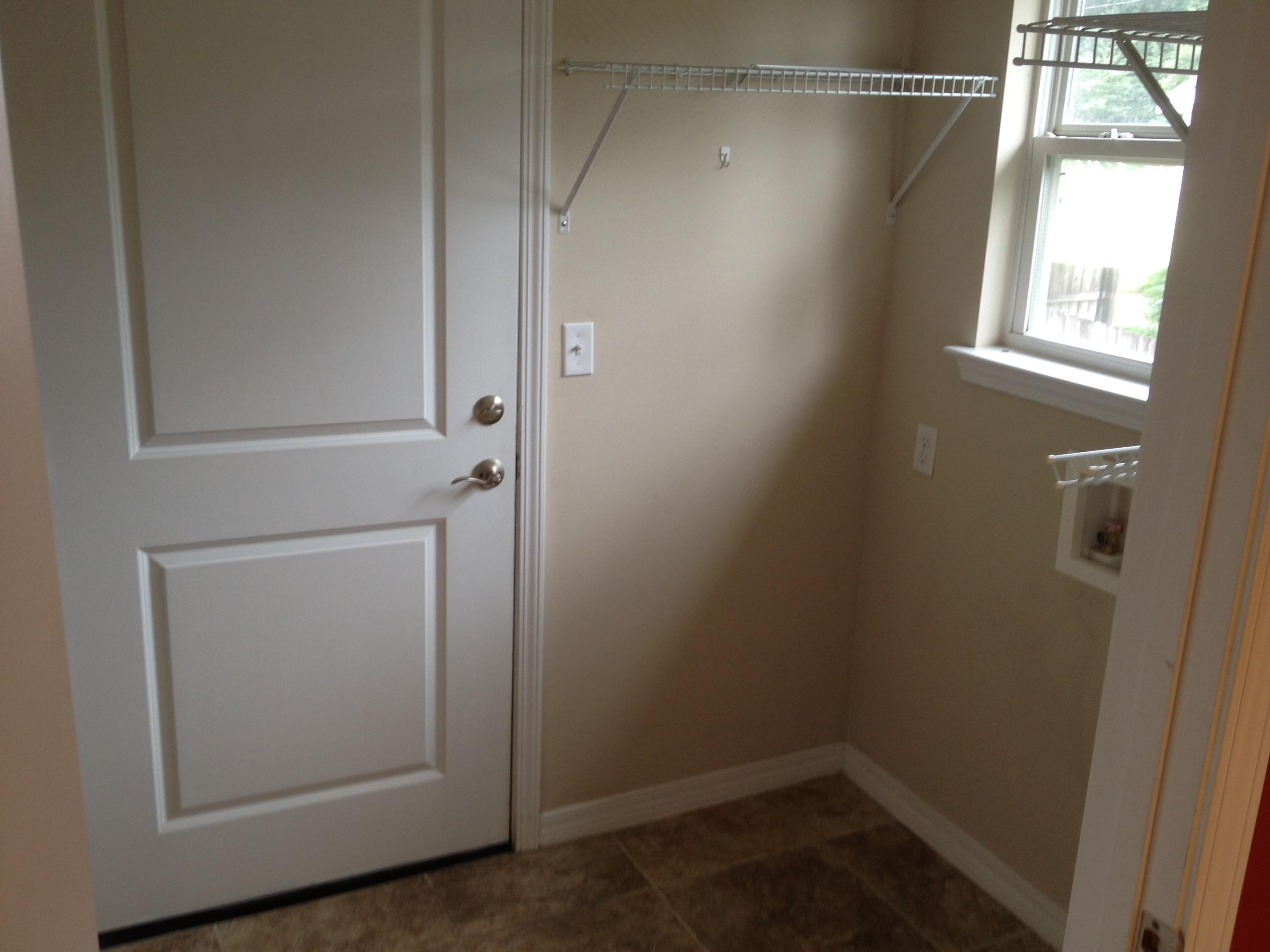 COUNTRYVIEW ESTATES - Residential Lease