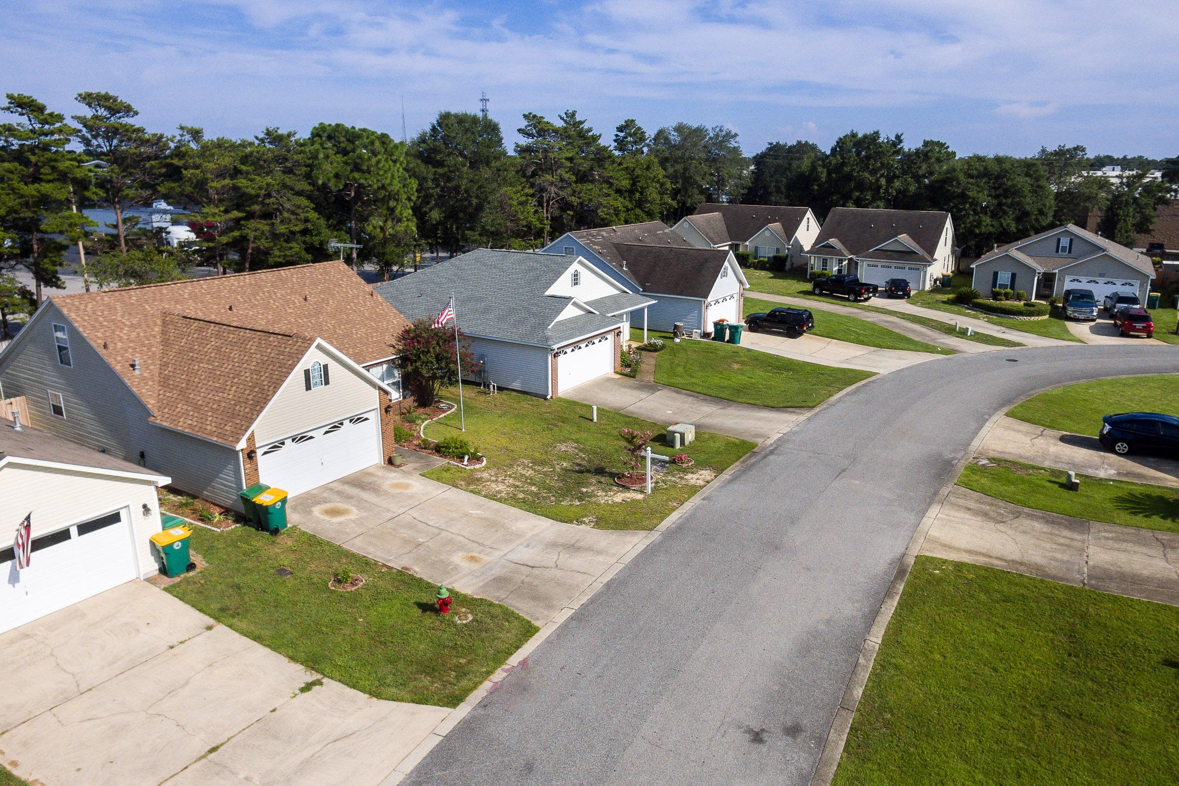 HUNTERS RUN S/D - Residential