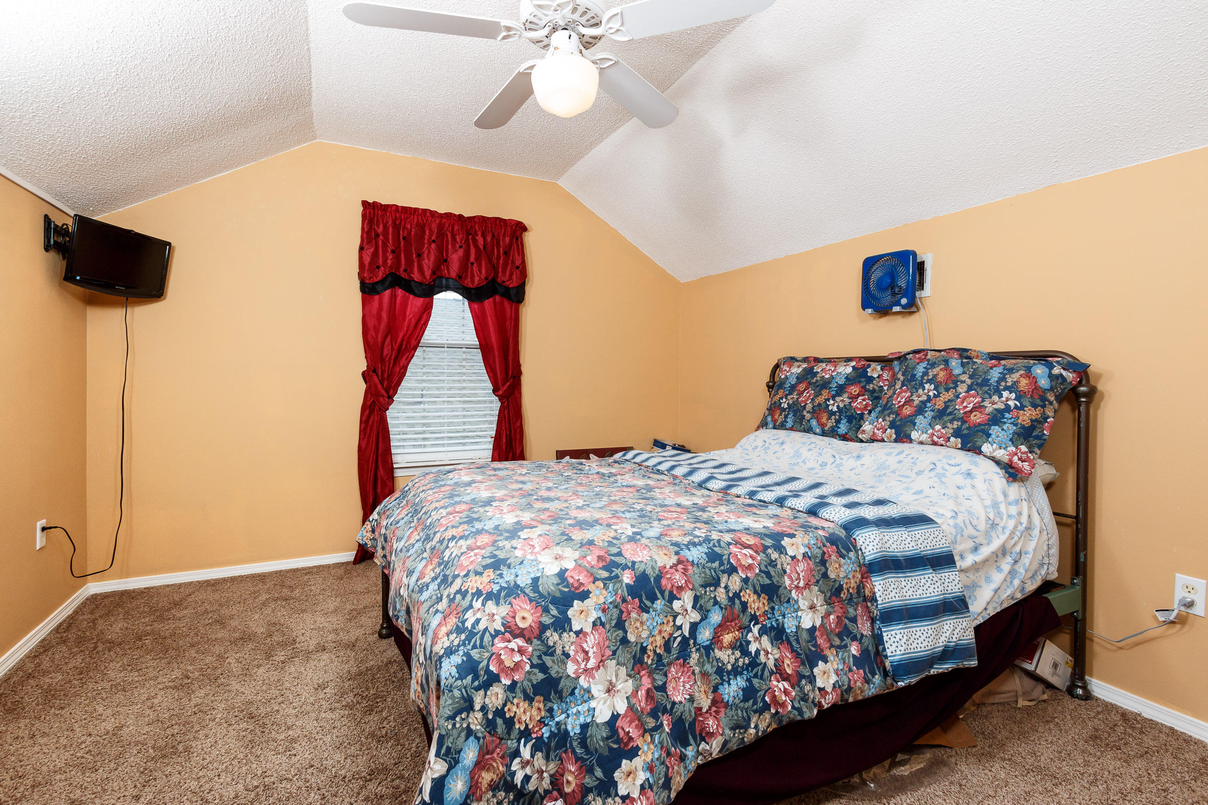 HUNTERS RUN S/D - Residential