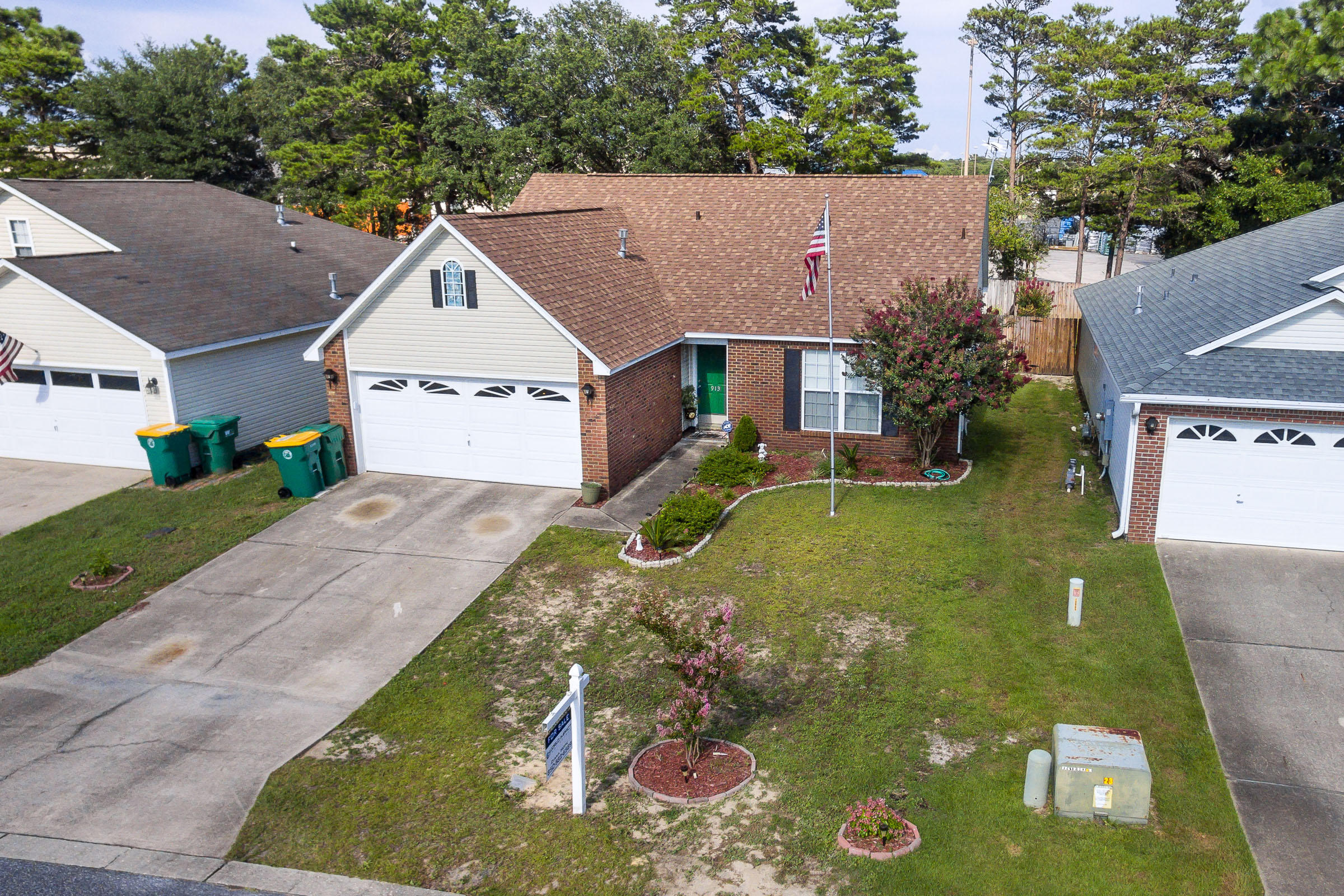 HUNTERS RUN S/D - Residential