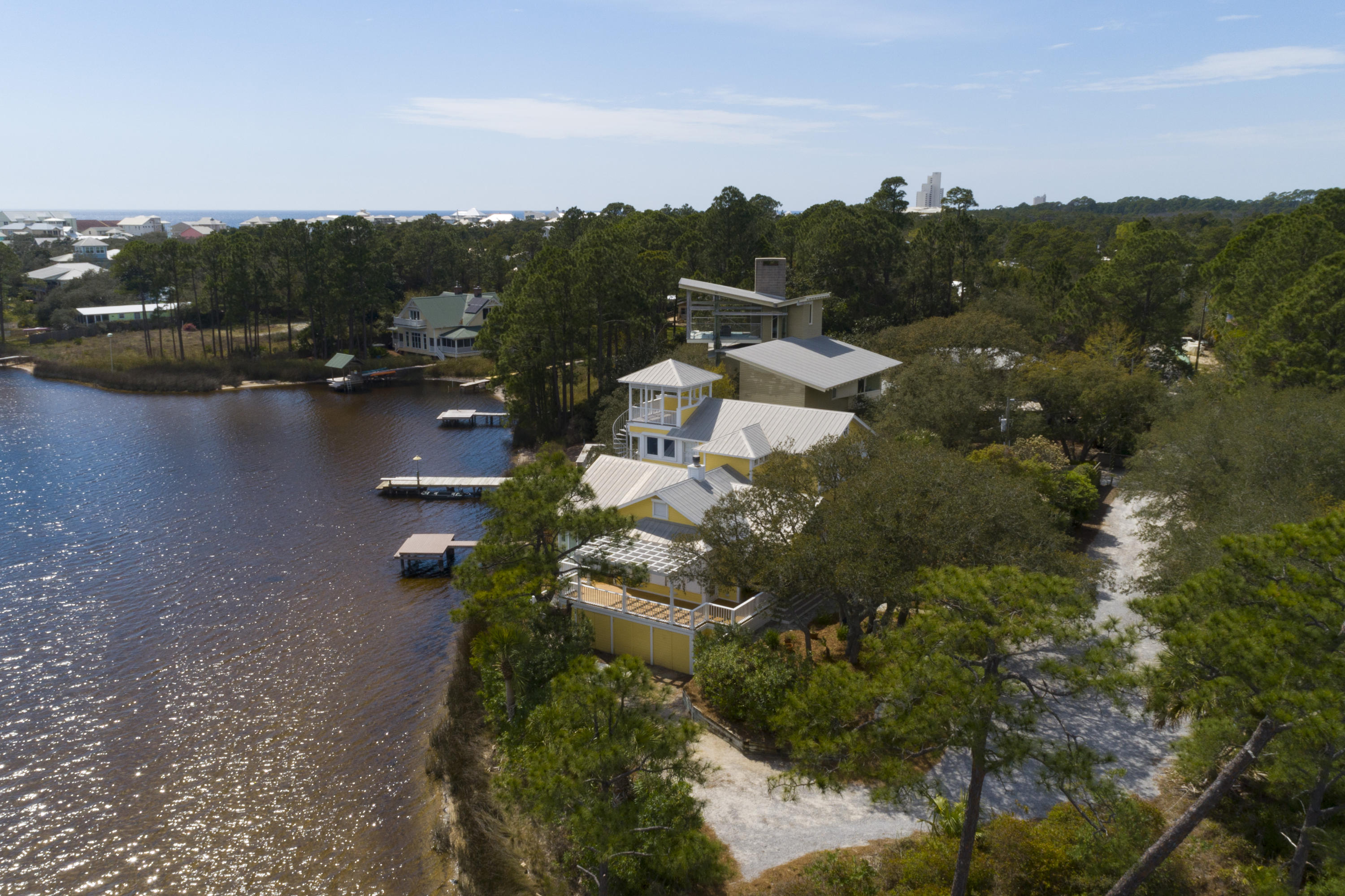 EASTERN LAKE S/D - Residential