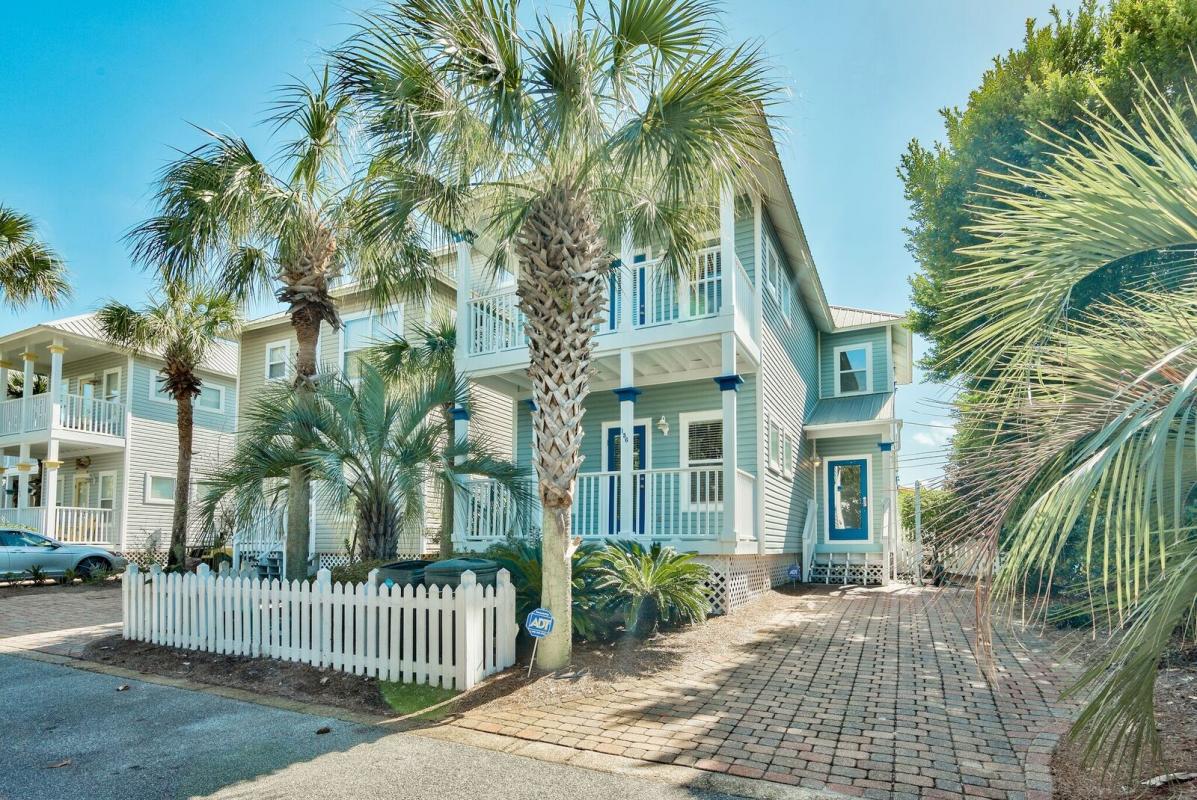 Welcome to 156 Emerald Dunes Circle. Looking for a Gulf View home south of 30A with a proven track record for vacation rentals, or just a turn key 2nd home? Perfect for the real investor that looking for a great rate of return. Strong Cash Flow! This turn key 3 bedroom 3 bath home, is conveniently located south of 30A behind Goatfeathers. Close to many great restaurants, shopping, golf, and other activities.