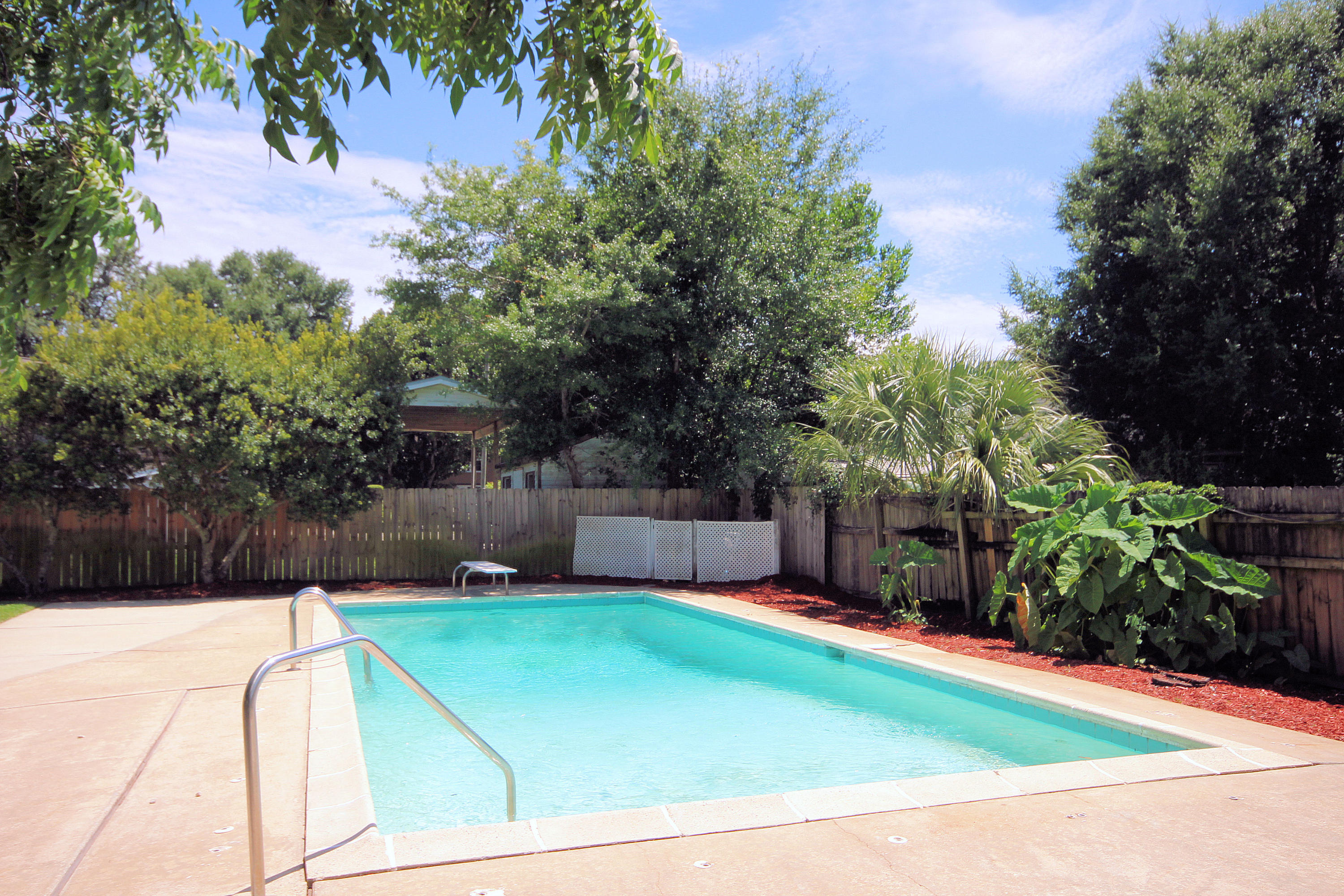 BAYOU WOODS - Residential