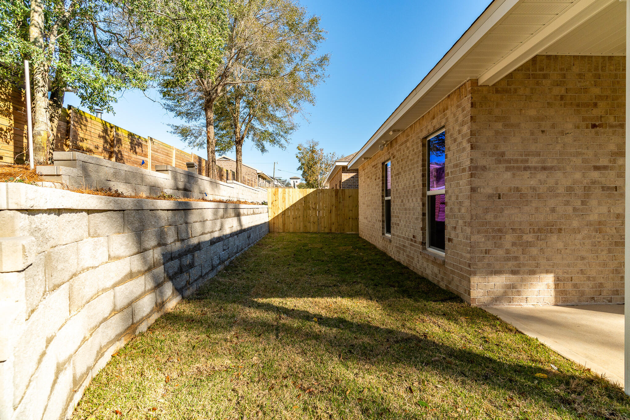 Cedar Ave - Residential