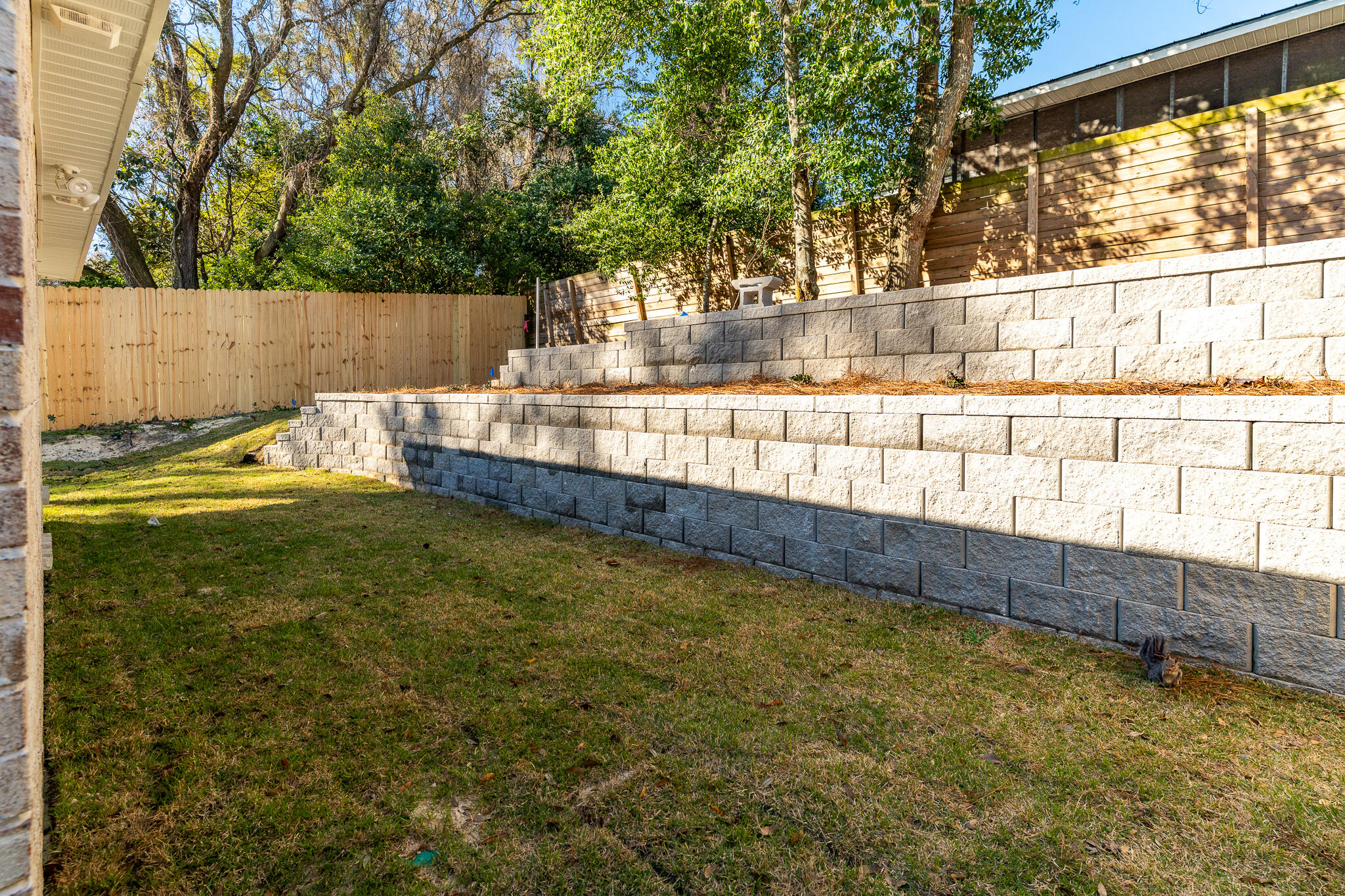 Cedar Ave - Residential