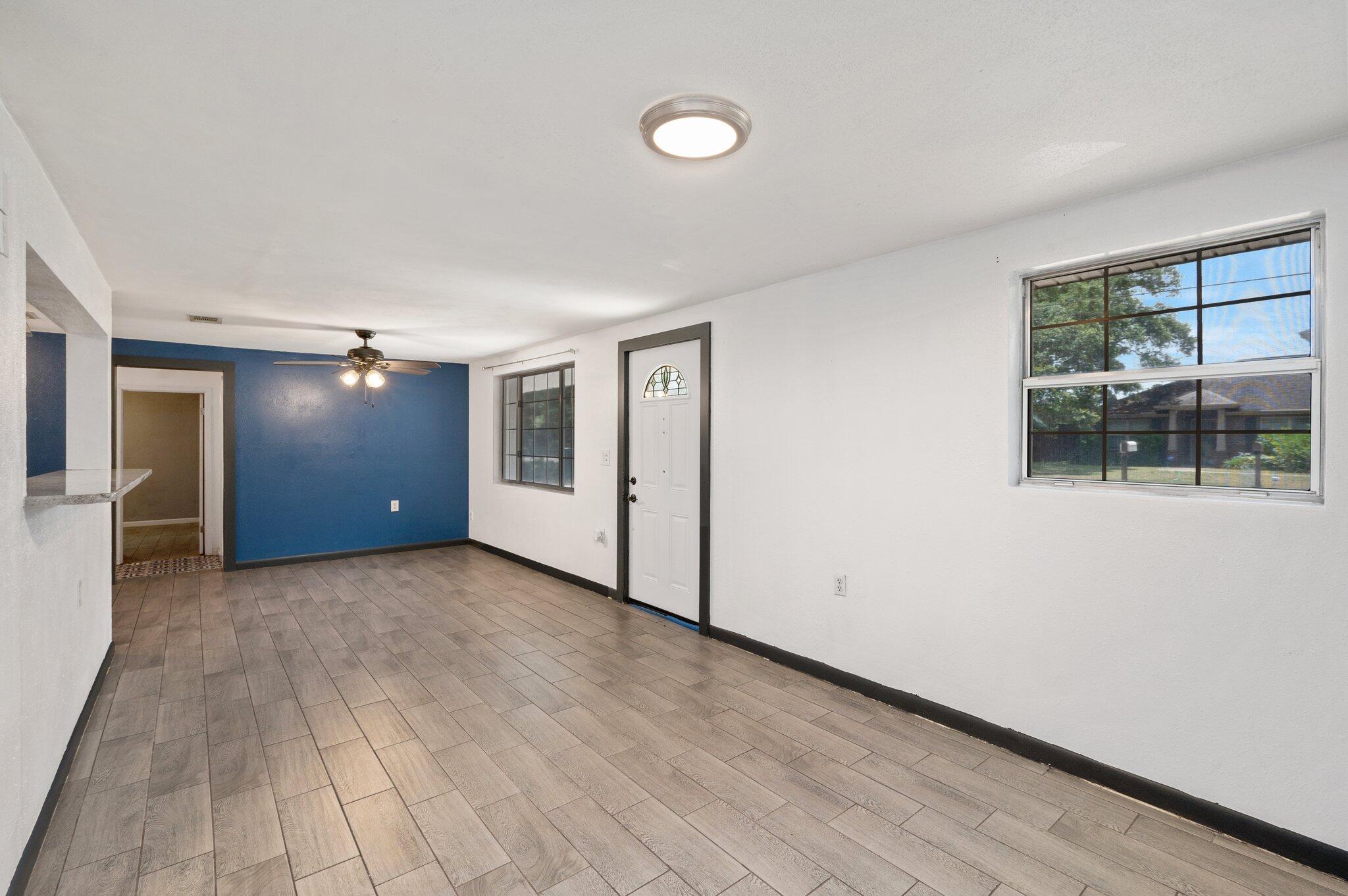 BRADYS S/D - Residential Lease